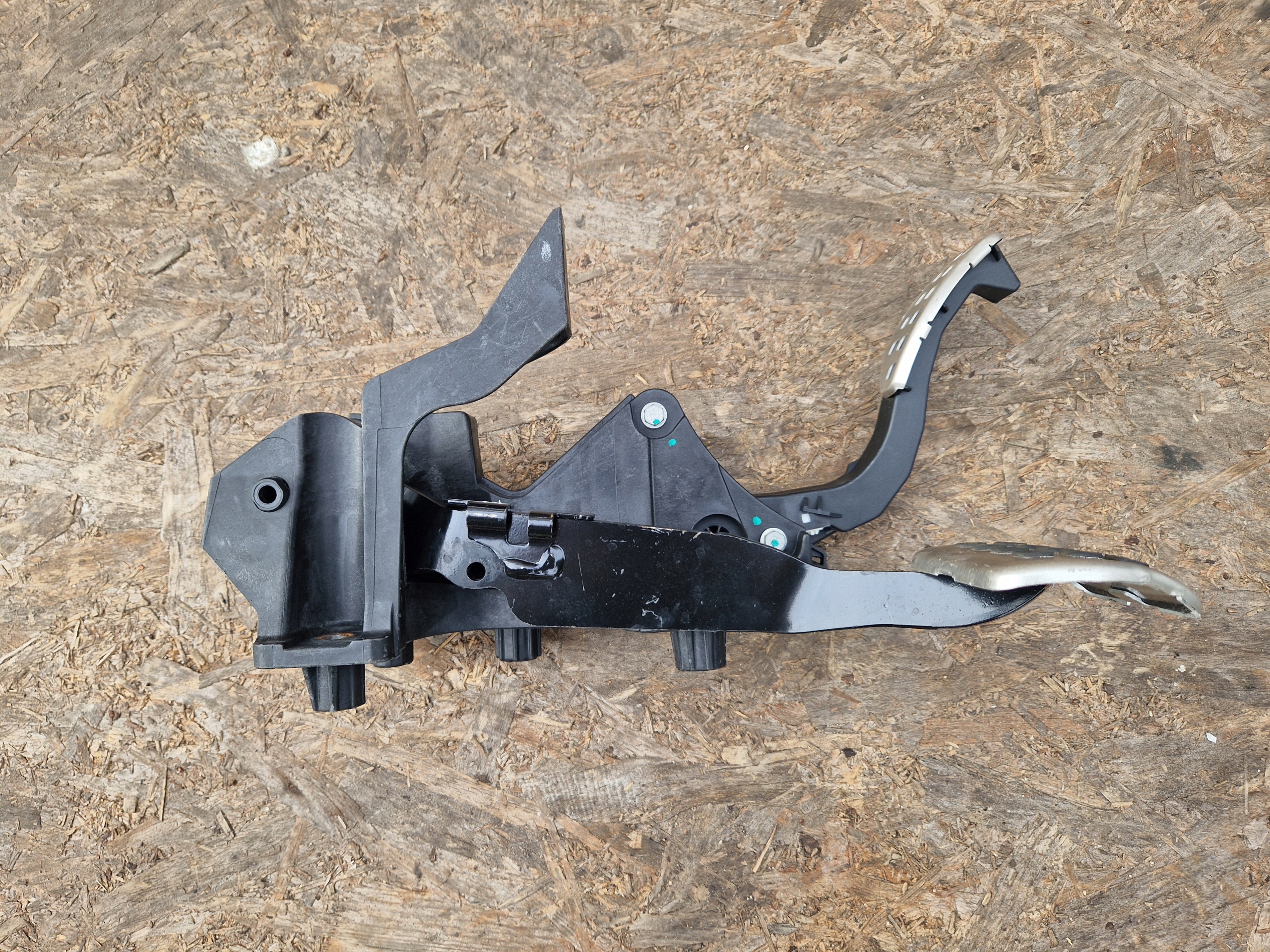 accelerator pedal RENAULT ARKANA RS LINE 180109562R