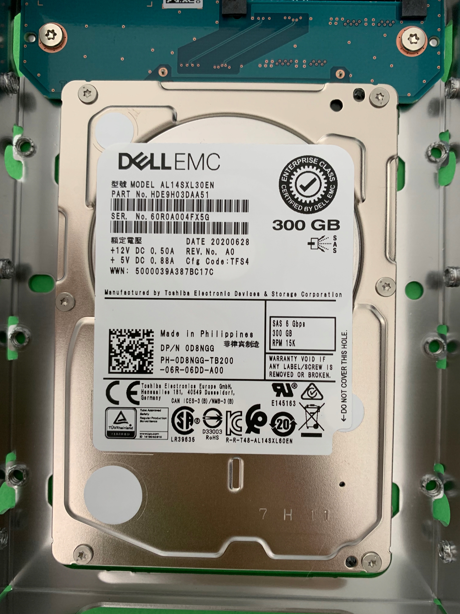 Nový Dell 081N2C 300GB 15K Sas 2.5 6Gbps Záruka