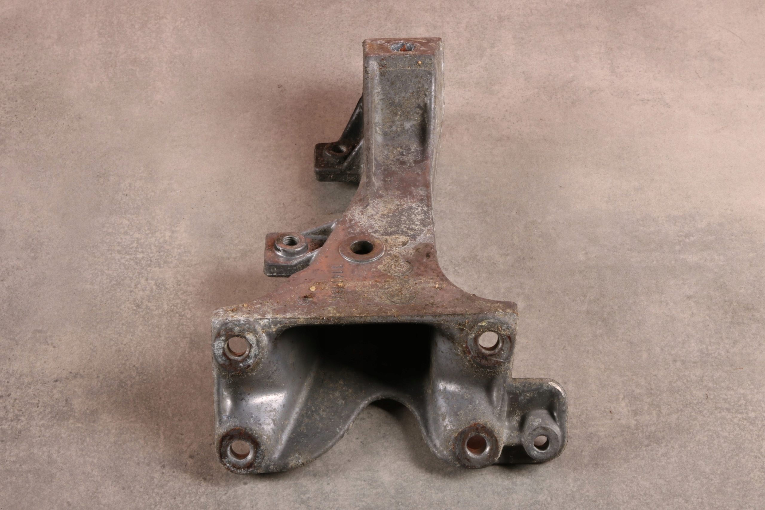 BMW 3' E36 Z3 E36 M50 M52 M54 Support NOSNY Support plaque Moteur 1141137