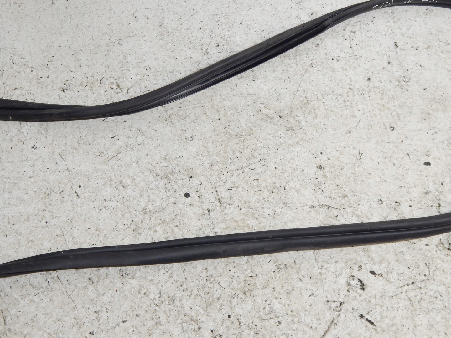 USZCZELKA KAROSERYJNA LEWA HYUNDAI TUCSON IV 21- Typ samochodu Samochody osobowe