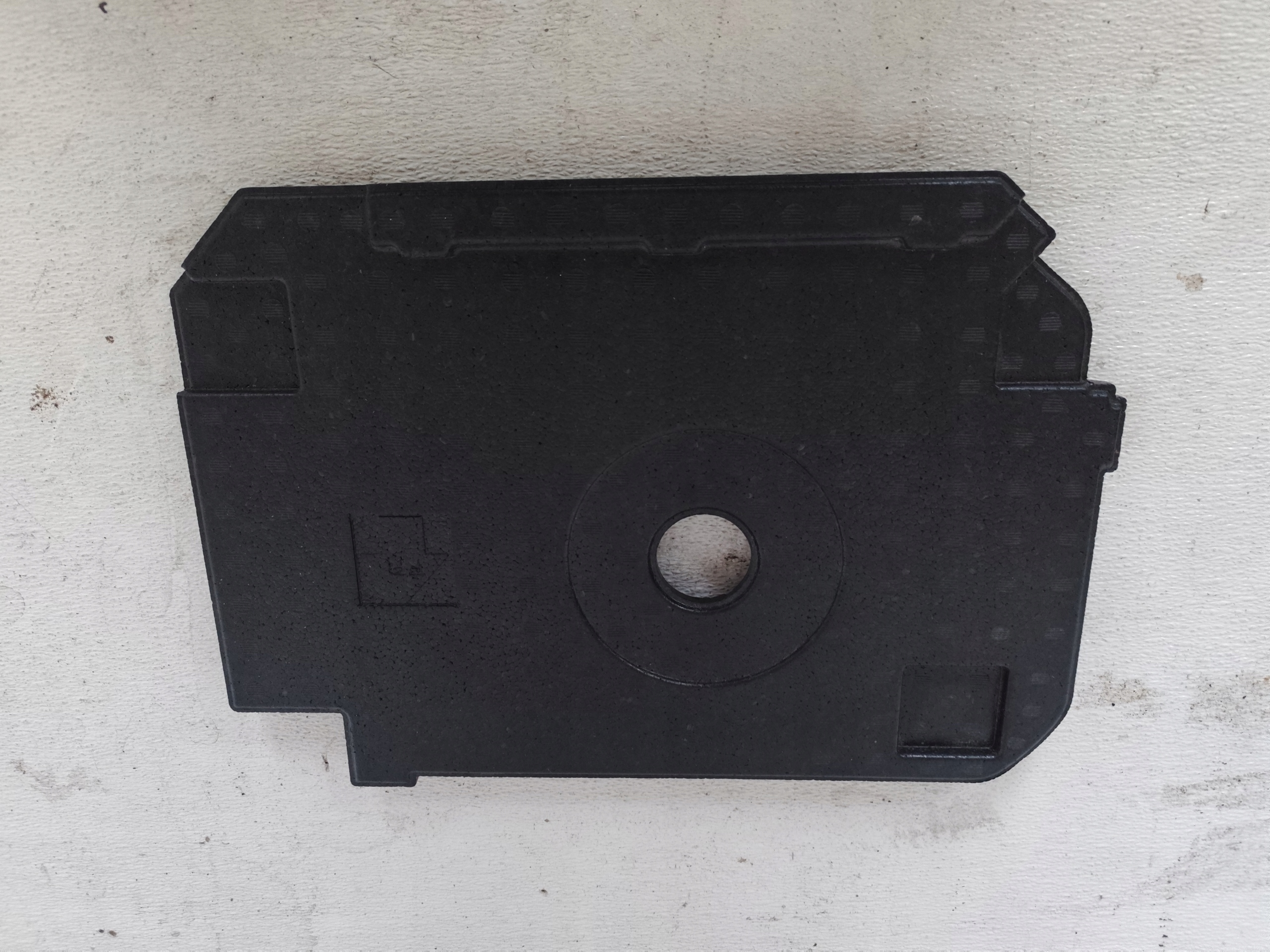 NISSAN X-TRAIL T33 cover polystirene boot 84979-6RU0A