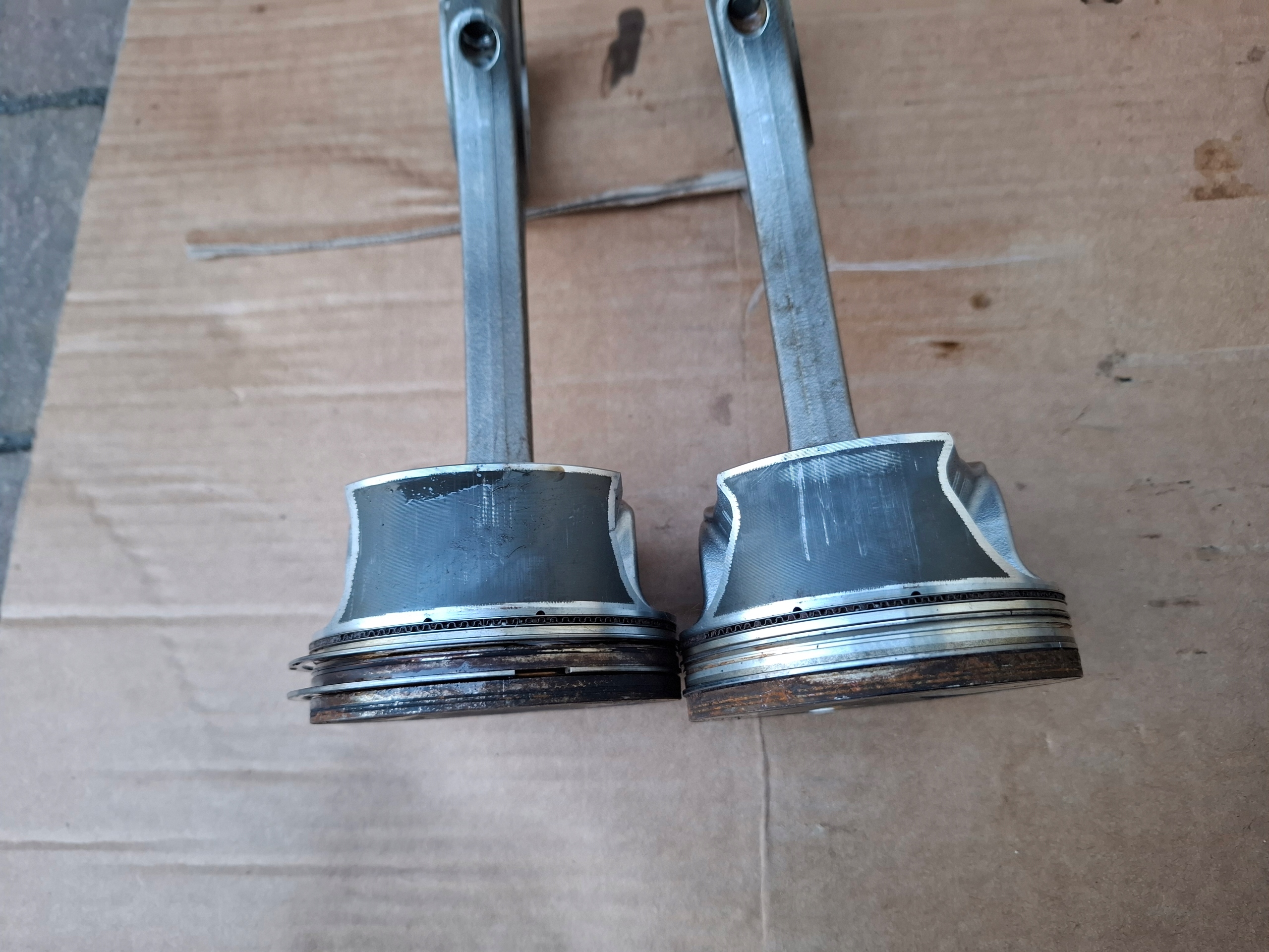 piston connecting rod AUDI RS6 C8 23r 4.0 TFSI DYG 0P2065K