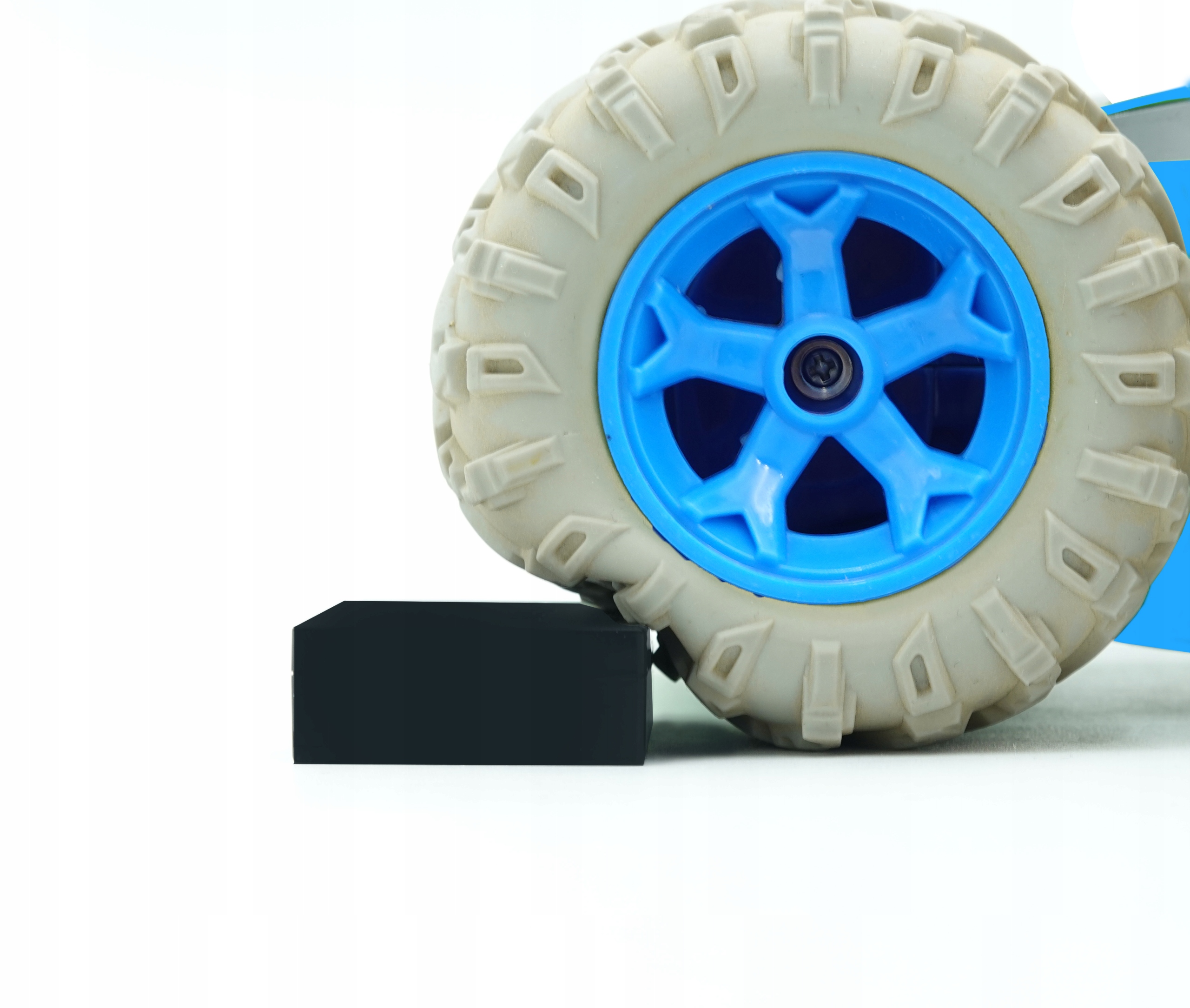 Diaľkovo ovládané auto Gear 2 Play RC kaskadérsky pretekársky automobil v mierke 1:18