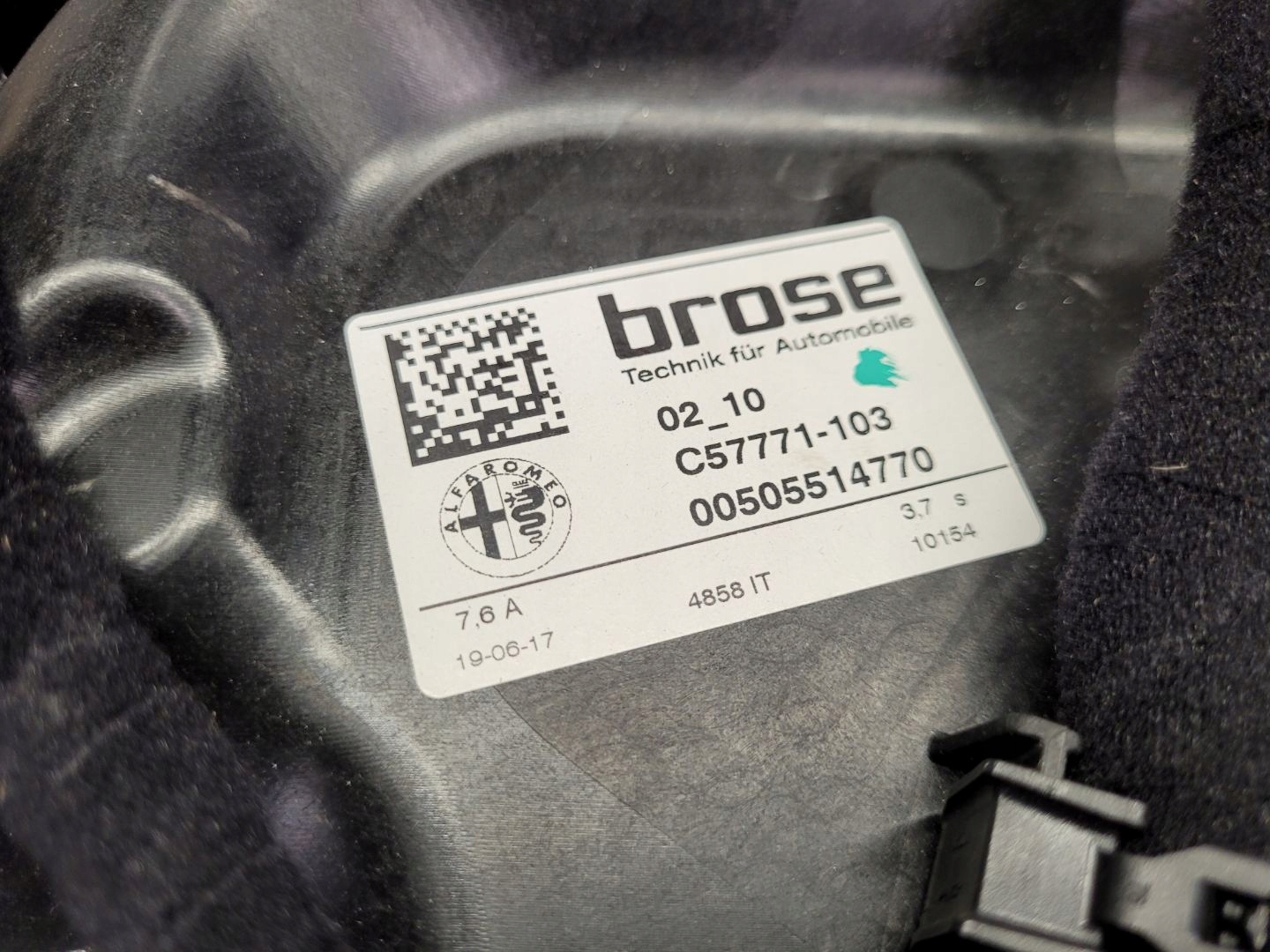 window regulator electrical front left side Alfa Romeo Giulia 2 2017