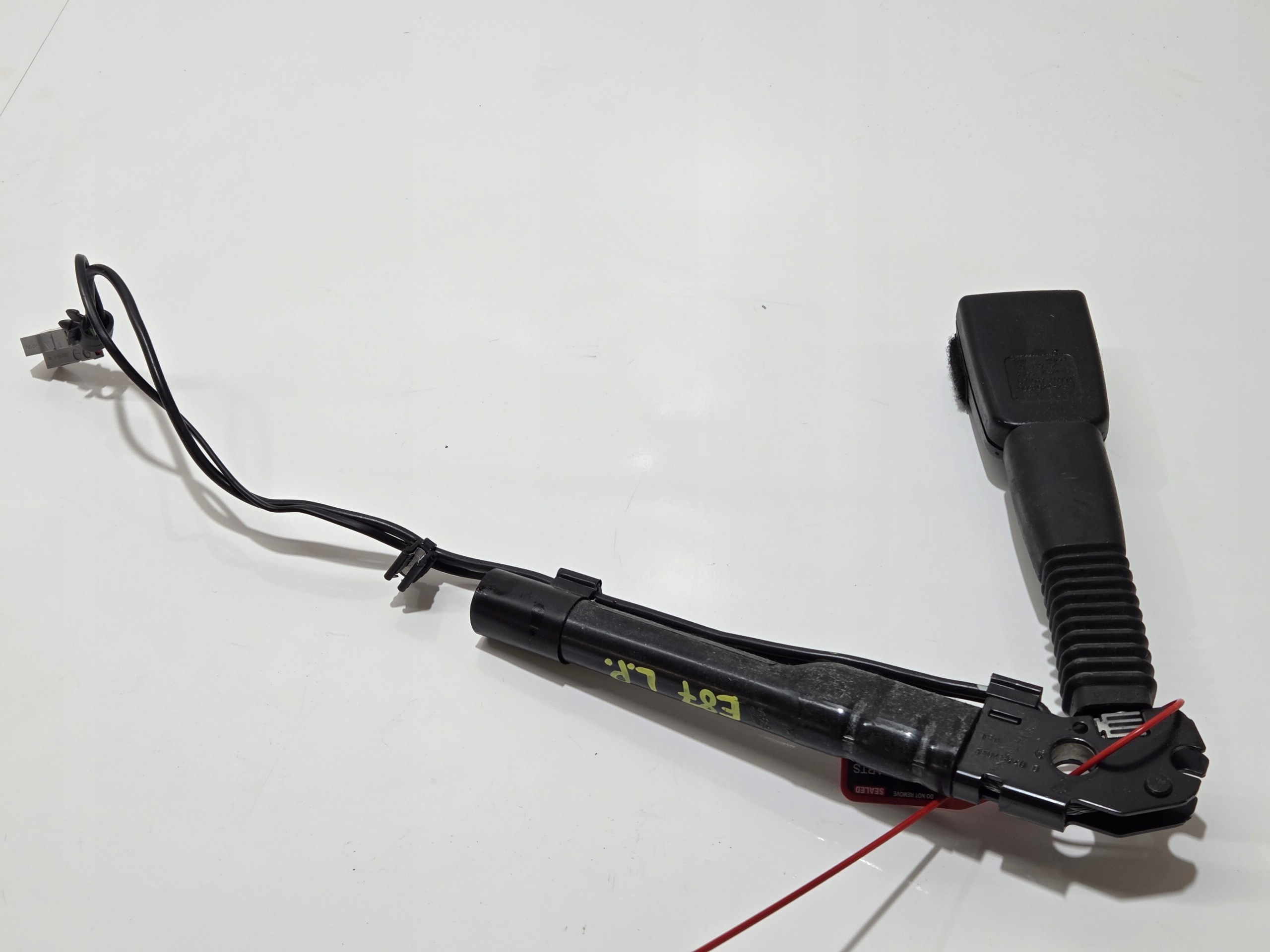 gurtstraffer links vorne BMW E87 9119541