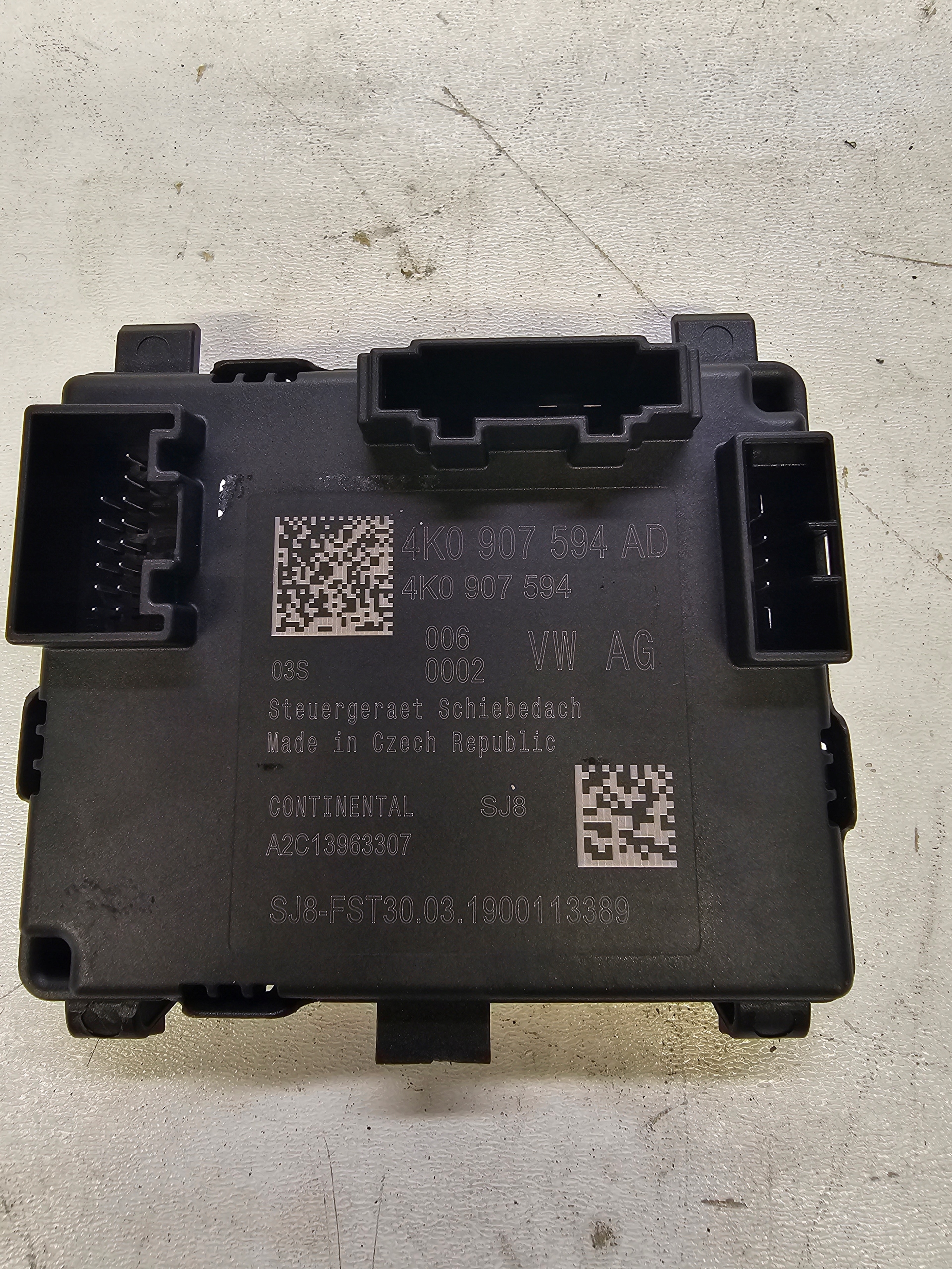 BEDIENTEIL SCHIEBEDACH AUDI A6 C8 A8 A7 4K0907594AD