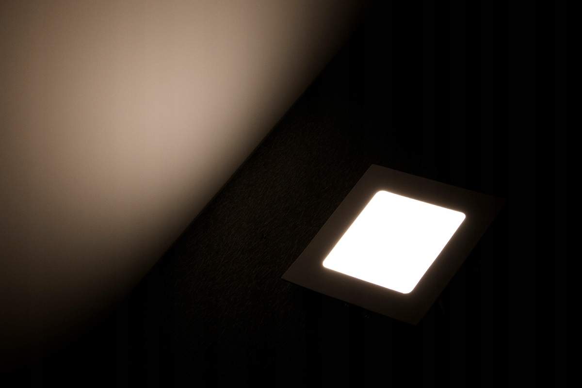 Panel LED plafon kwadrat natynkowy 18W CCD Rodzaj gwintu zintegrowane źródło LED