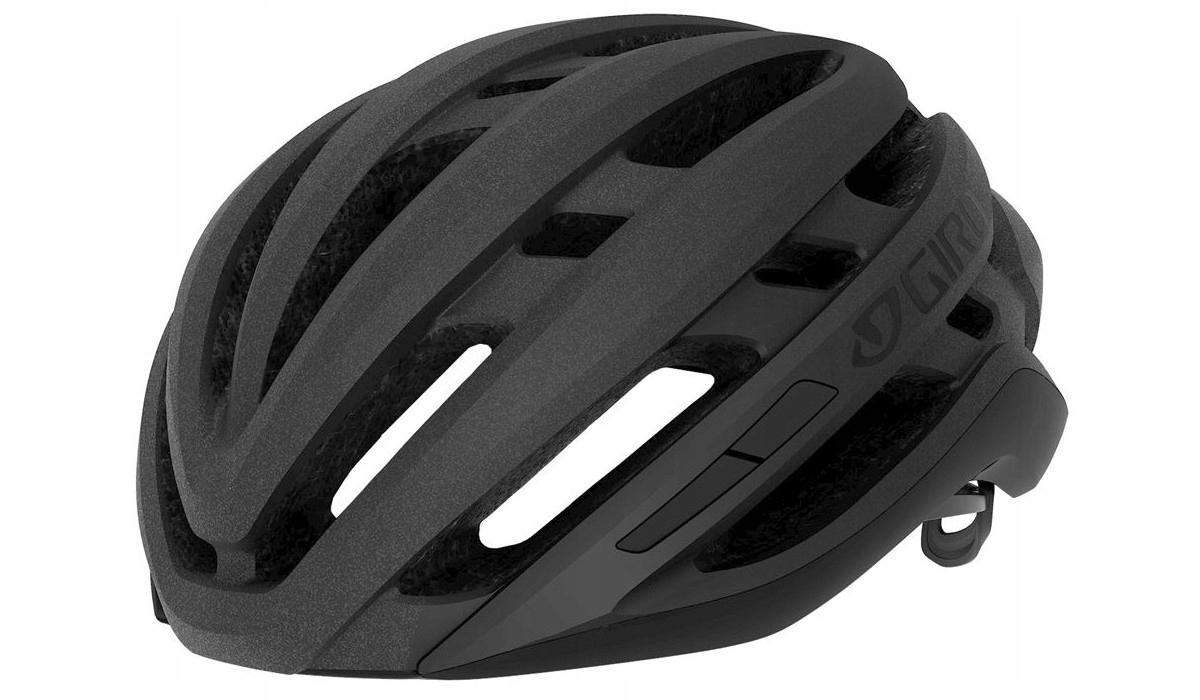 Giro lehká cyklistická přilba s ventilačním systémem Agilis, černá