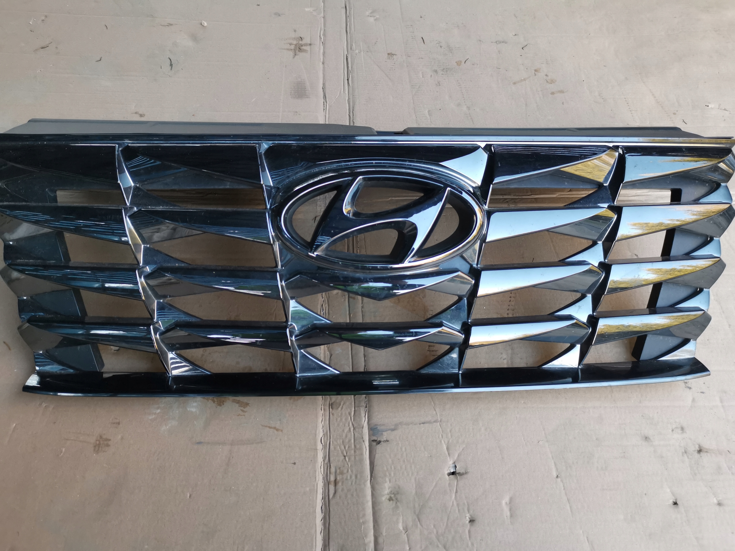 Hyundai Tucson NX4E Kühlergrill FRONTGRILL Kühlergitter 86391N7000 - Thumbnail 1