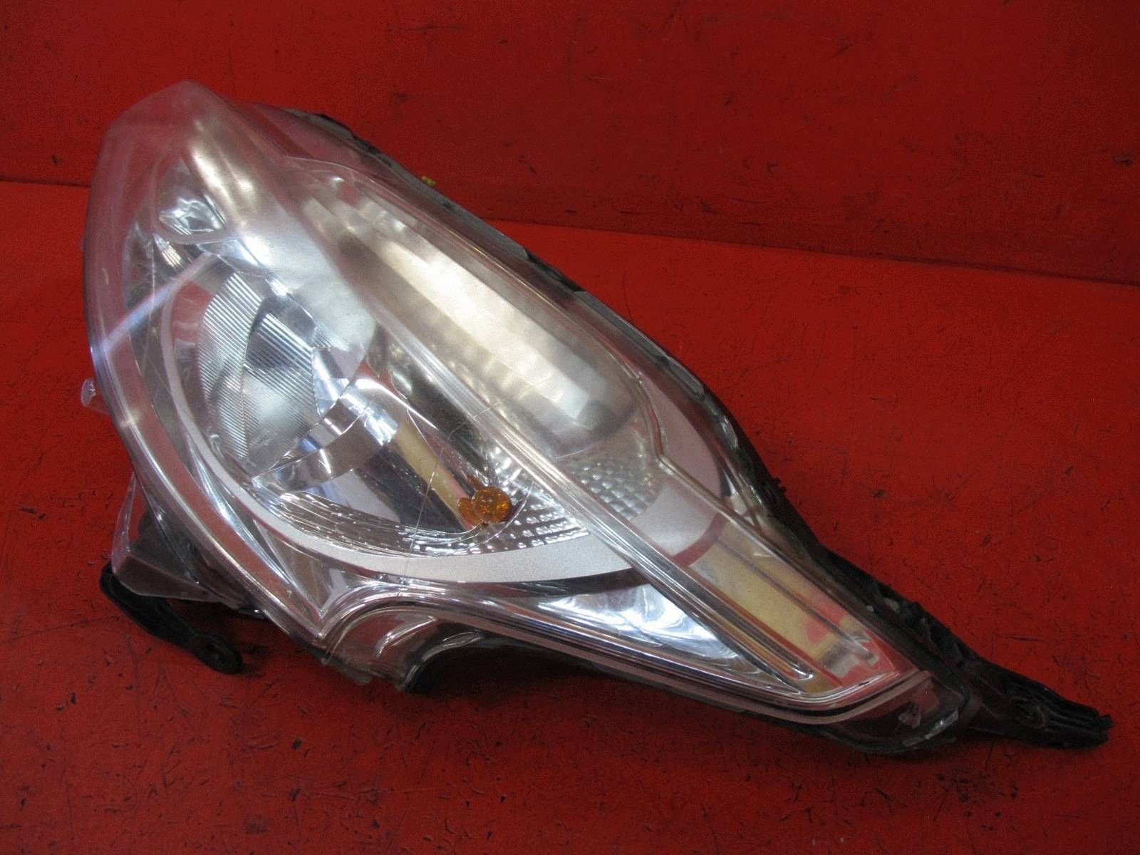 PEUGEOT 208 12- light REFLEKTOR left front front 9802221880 EUROPA