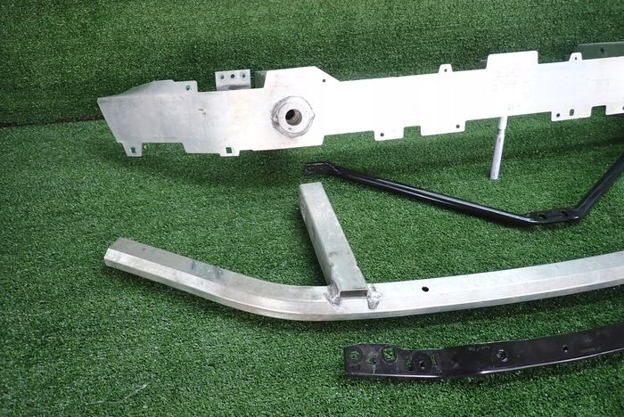 BMW G60 G61 5 sider console poprzeczka supports