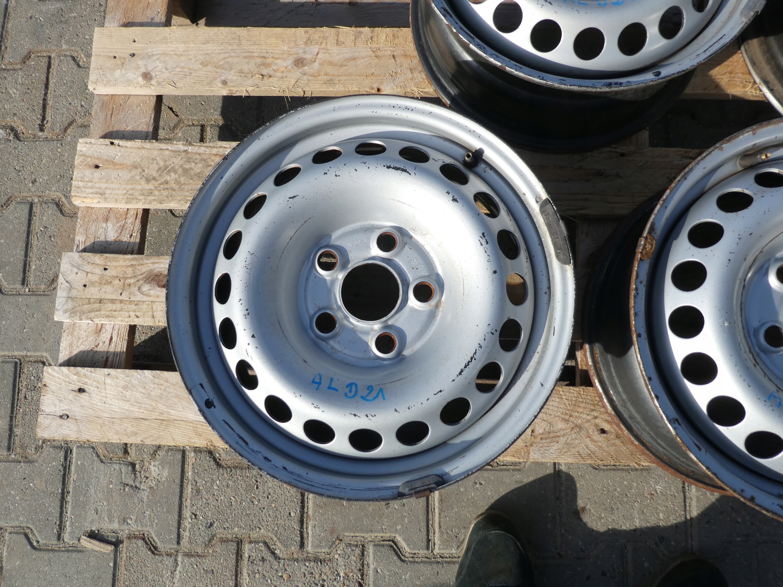 VW T5 CERCHI Ferro 7H0601027D 6.5JX16 ET51