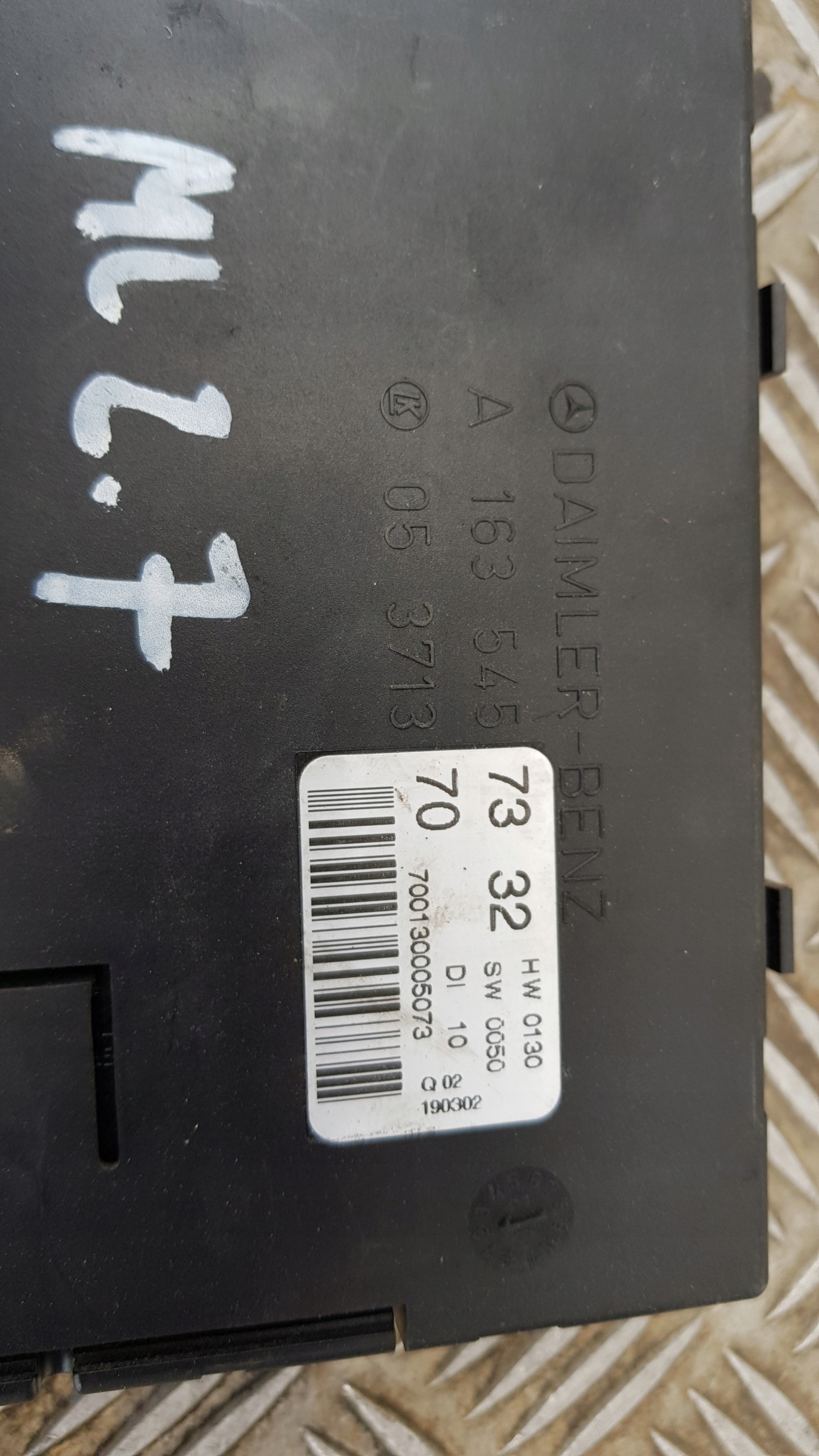 MERCEDES W163 module SAM compartment 1635457332 2.7