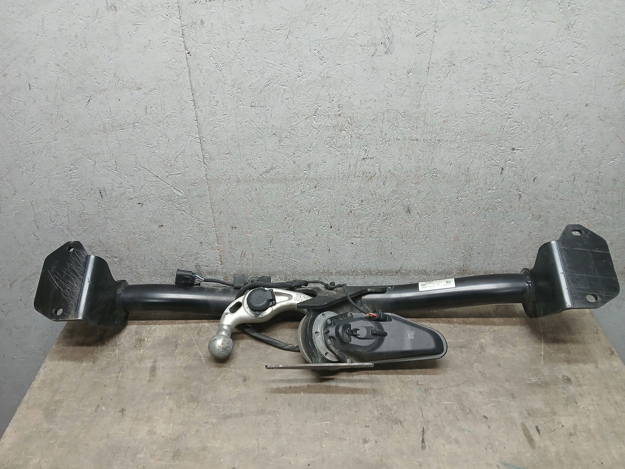 tow BMW X1 U11 5A63E20-03