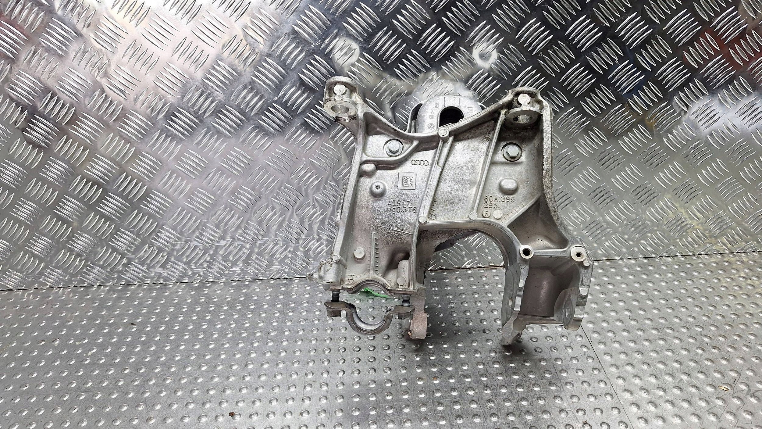 console holder engine mount left 80A399295R AUDI Q5 II 80A FY