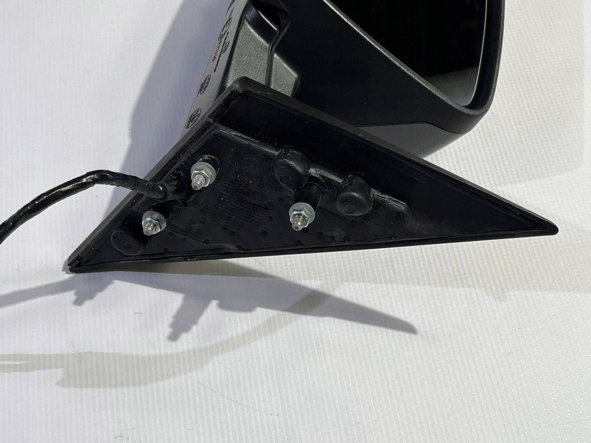 mirror side left Maserati Levante 9+9 18pin