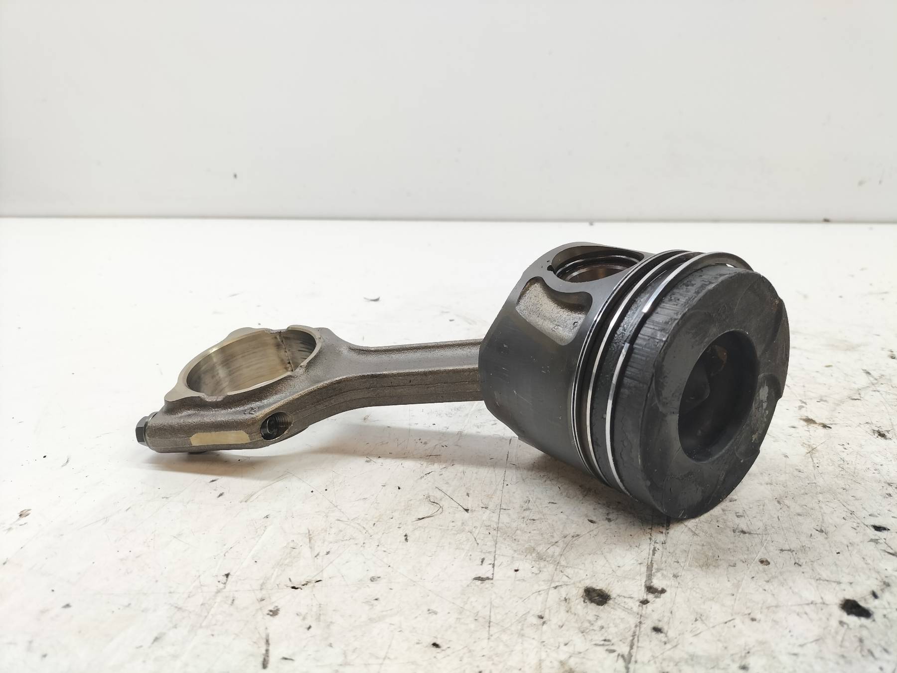 piston connecting rod 2.0 CDTI Opel Zafira III (2011- )