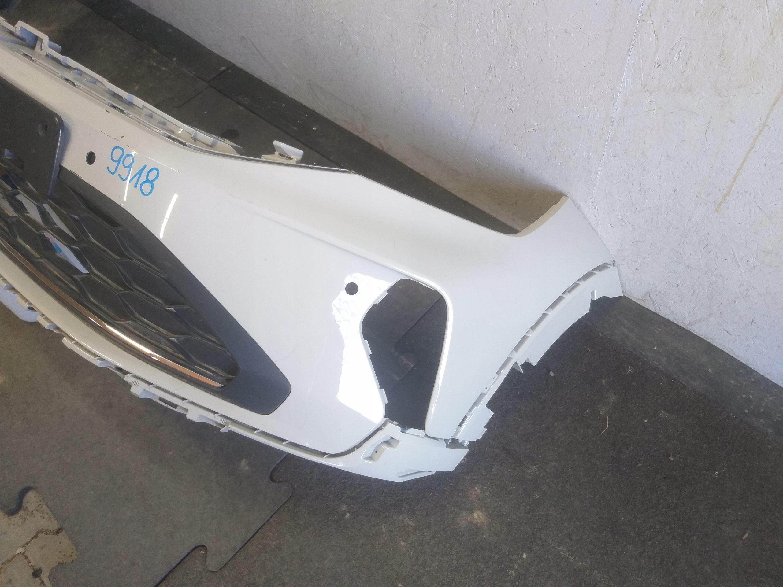 stoßstange vorne VW TAIGO 2G7