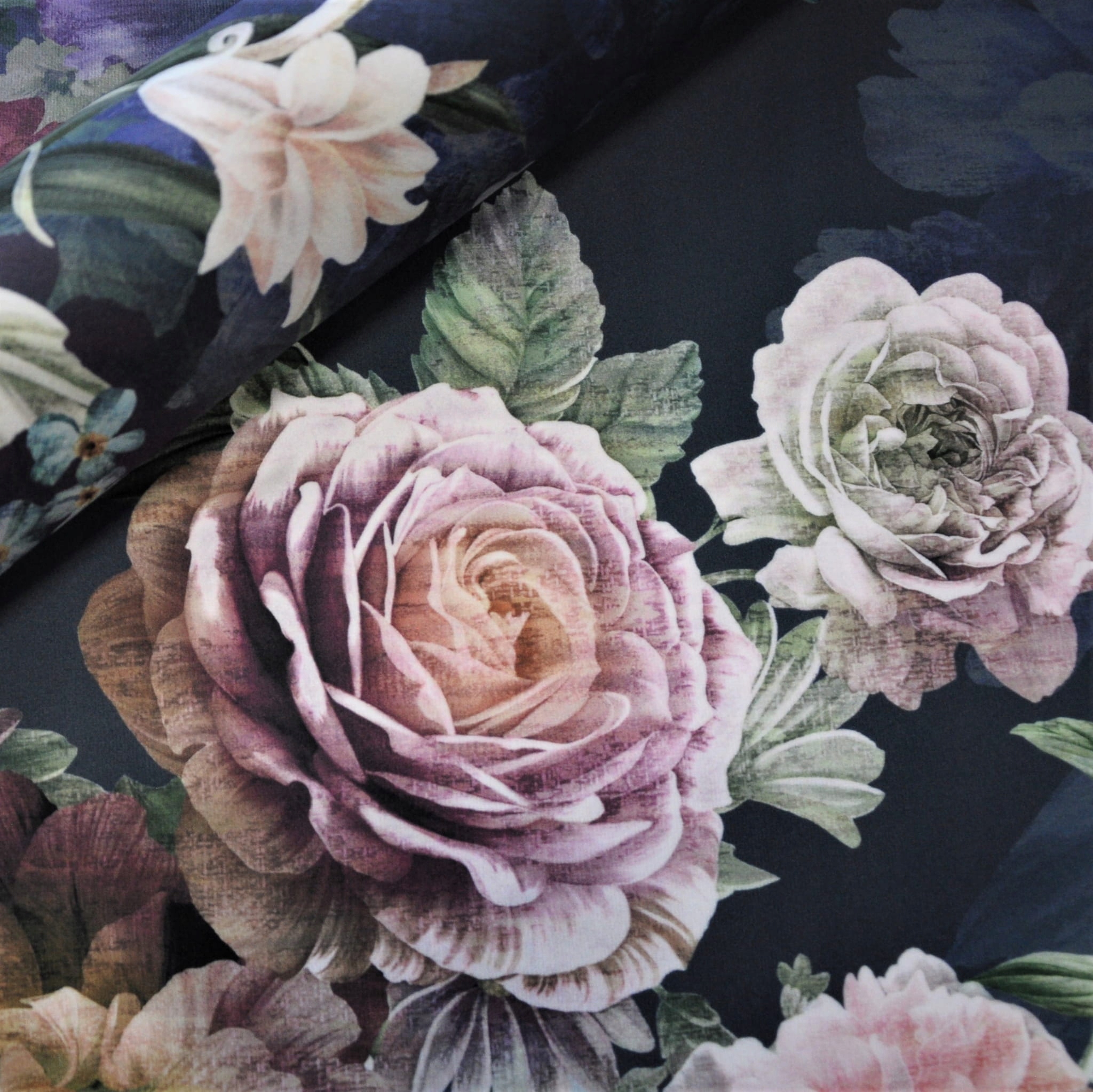 Potahová látka Růže tmavě modrá 1mb