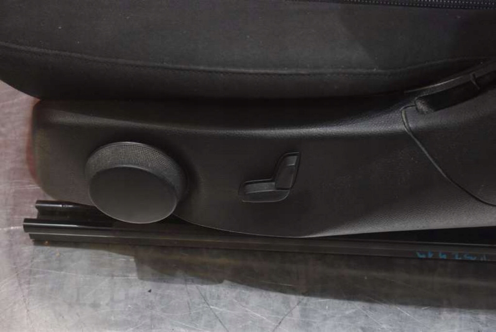 seat left driver´s EU MERCEDES C-KLASA W204 07-12