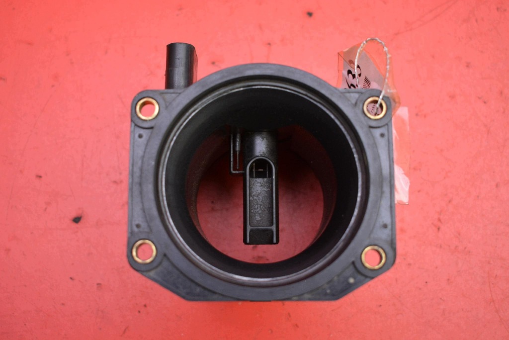 flow meter 06B133835E AUDI A4 B5 1.6 8V 101 KM 94-99