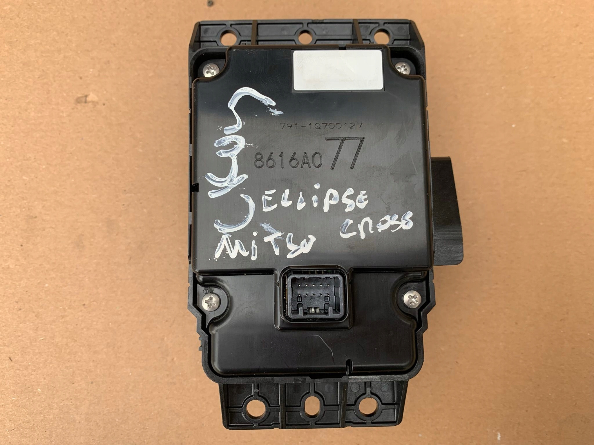 MITSUBISHI ECLIPSE CROSS TOUCHPAD PANEL DER NAVIGATION SCHALTER RADIA
