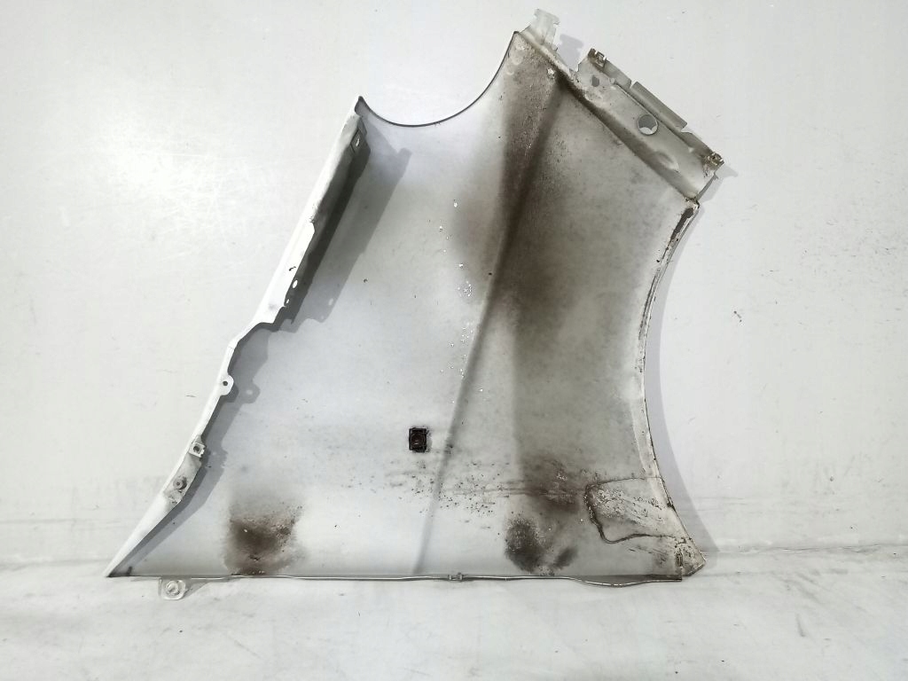 Nissan Primastar fender left OD31