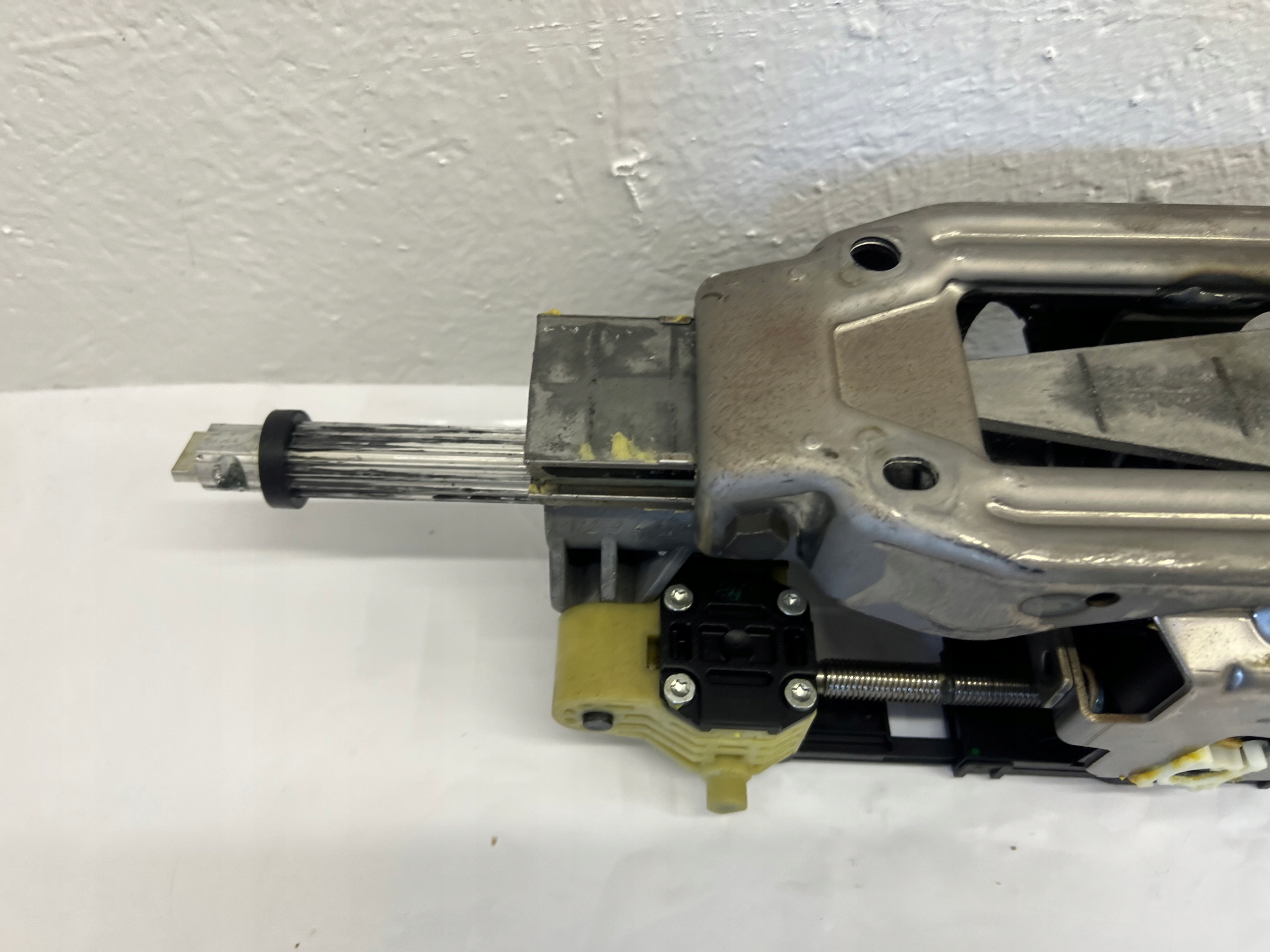 BMW X6 E71 X5 E70 steering wheel rod 6786603014
