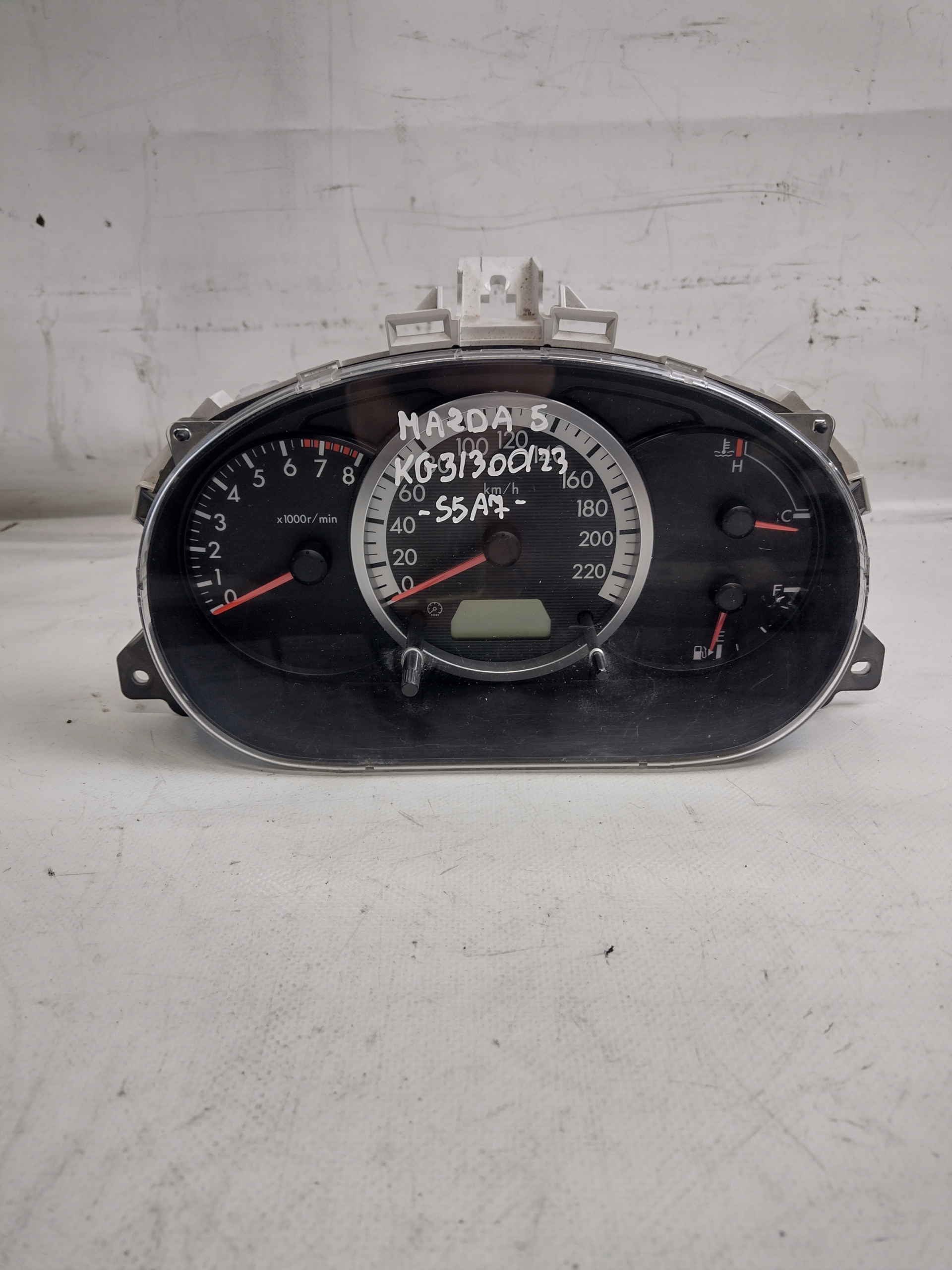 dials, dials Mazda 5 OE CD CC33A
