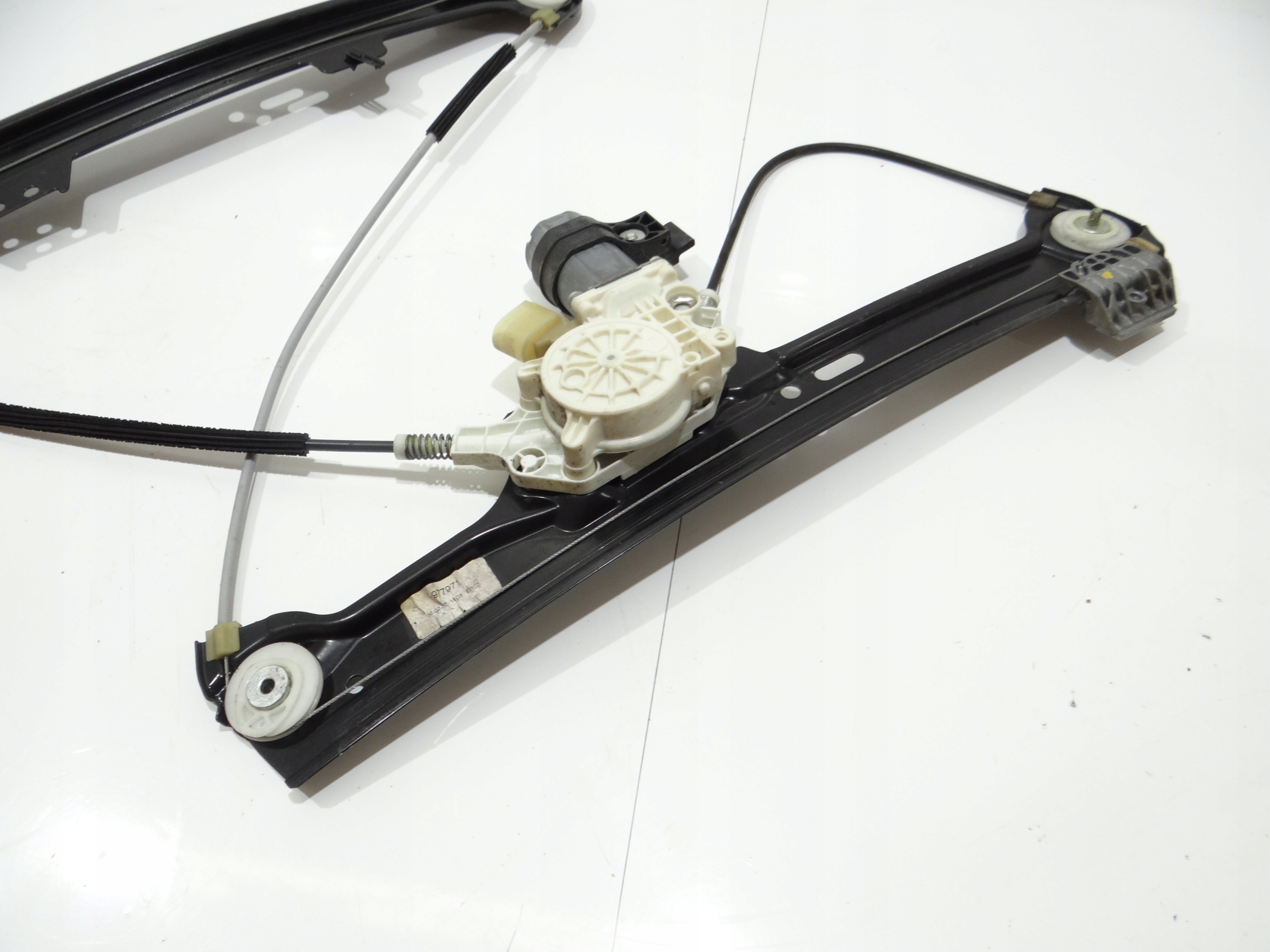 window regulator left front BMW 5 E60 E61 7184741