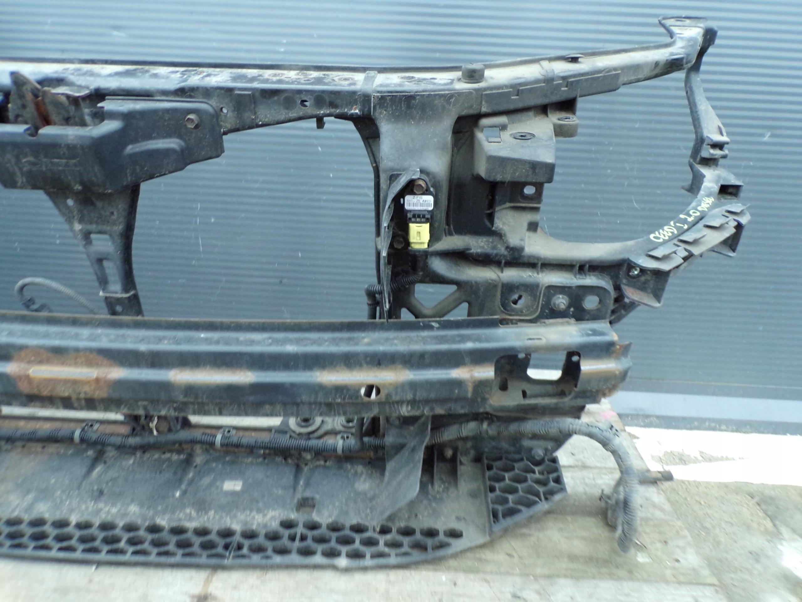 Armature RENAULT Traverse de fer KIA CEED CEED 2.0d