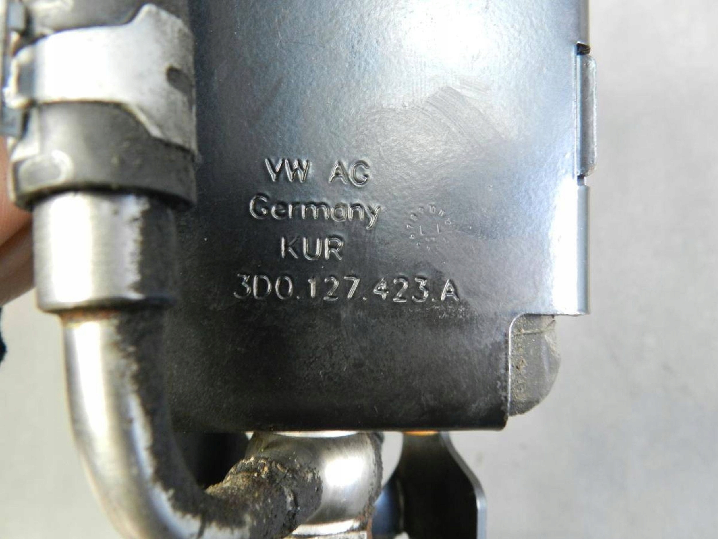 Volkswagen Phaeton feed pump 3D0127423A