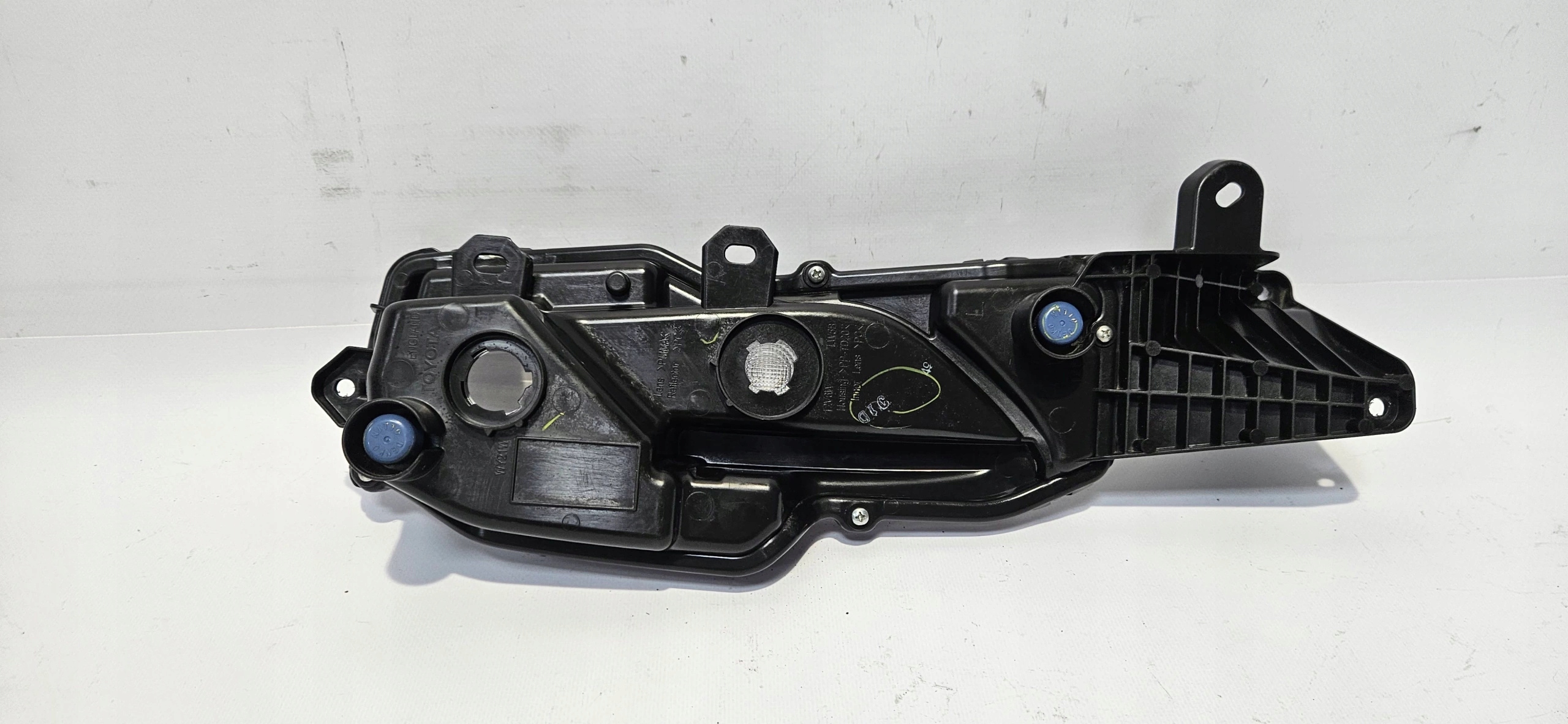 Nebelscheinwerfer Blinkerleuchte links TOYOTA YARIS CROSS 20