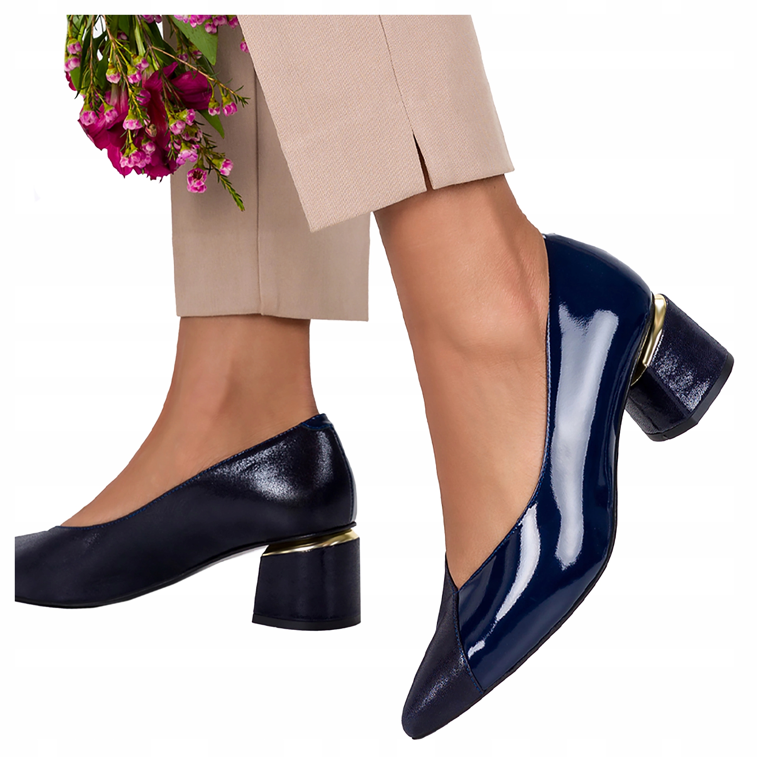 Čepice Dámské Kožené Tmavě modré Lesklé Pohodlné Polský Výrobek vel. 36