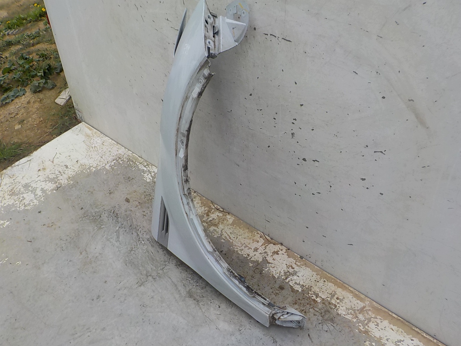 799 FORD KUGA and fender right front front