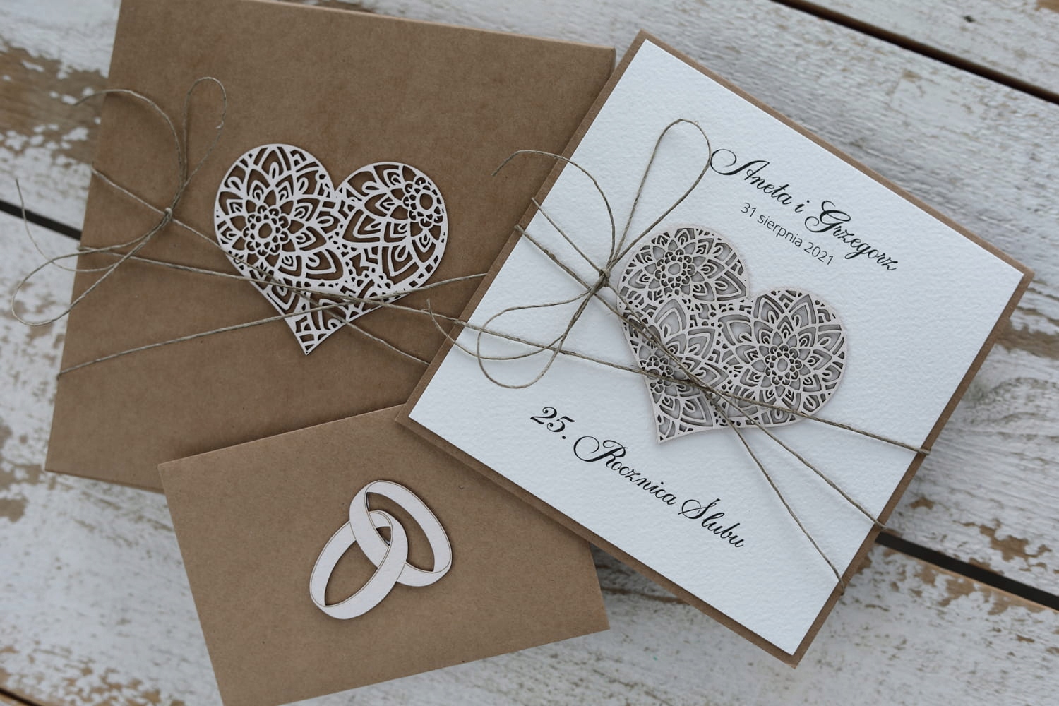 Ručně vyráběné přání k výročí svatby s krabičkou a obálkou na