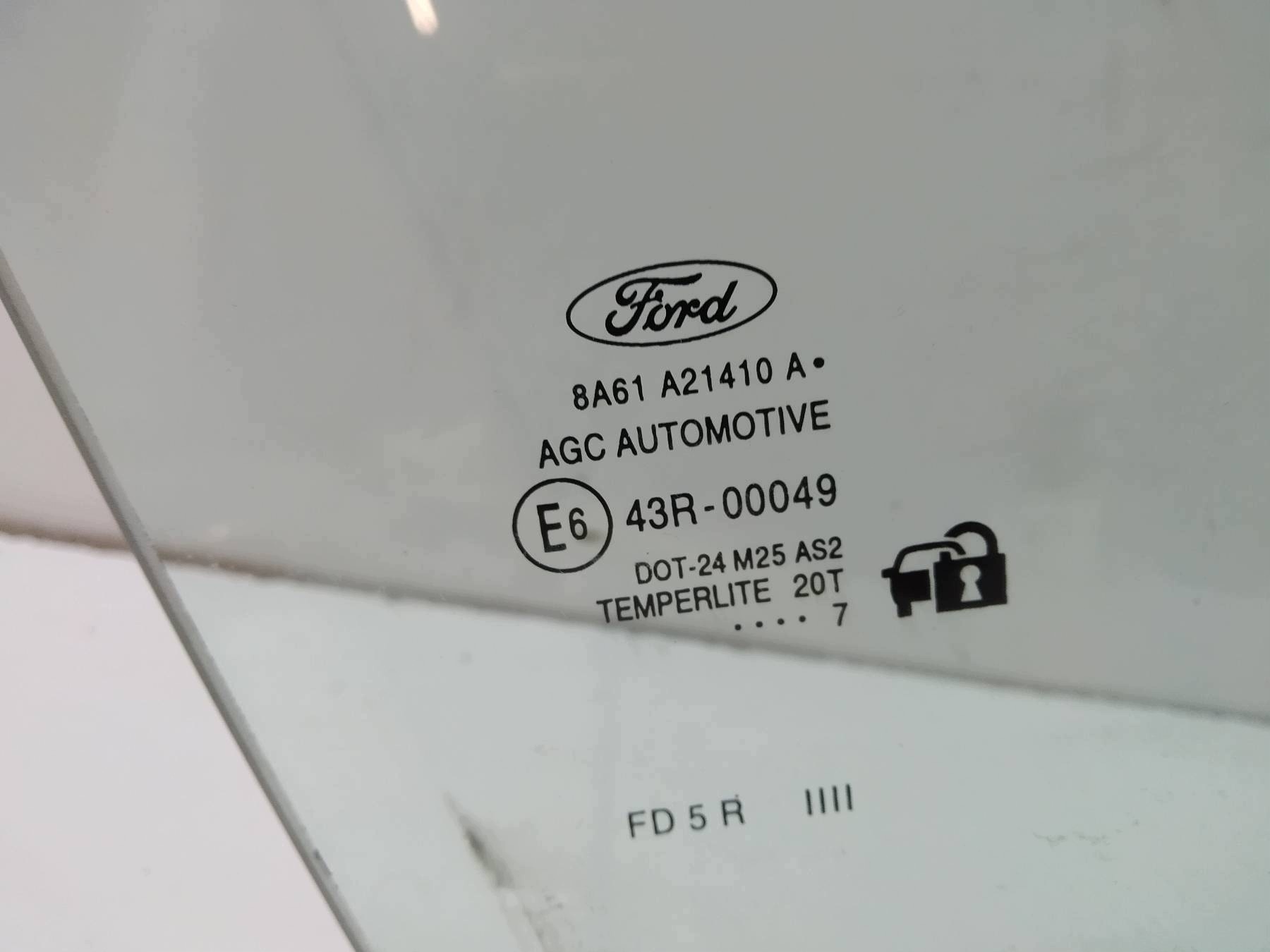 window door right front Ford Fiesta Mk7 (2008-2016)