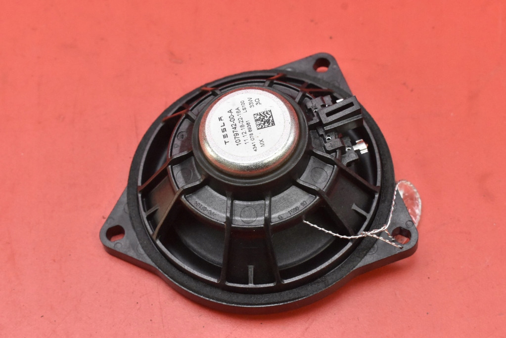 speaker consoles 1079742-00-A TESLA MODEL 3 17-21