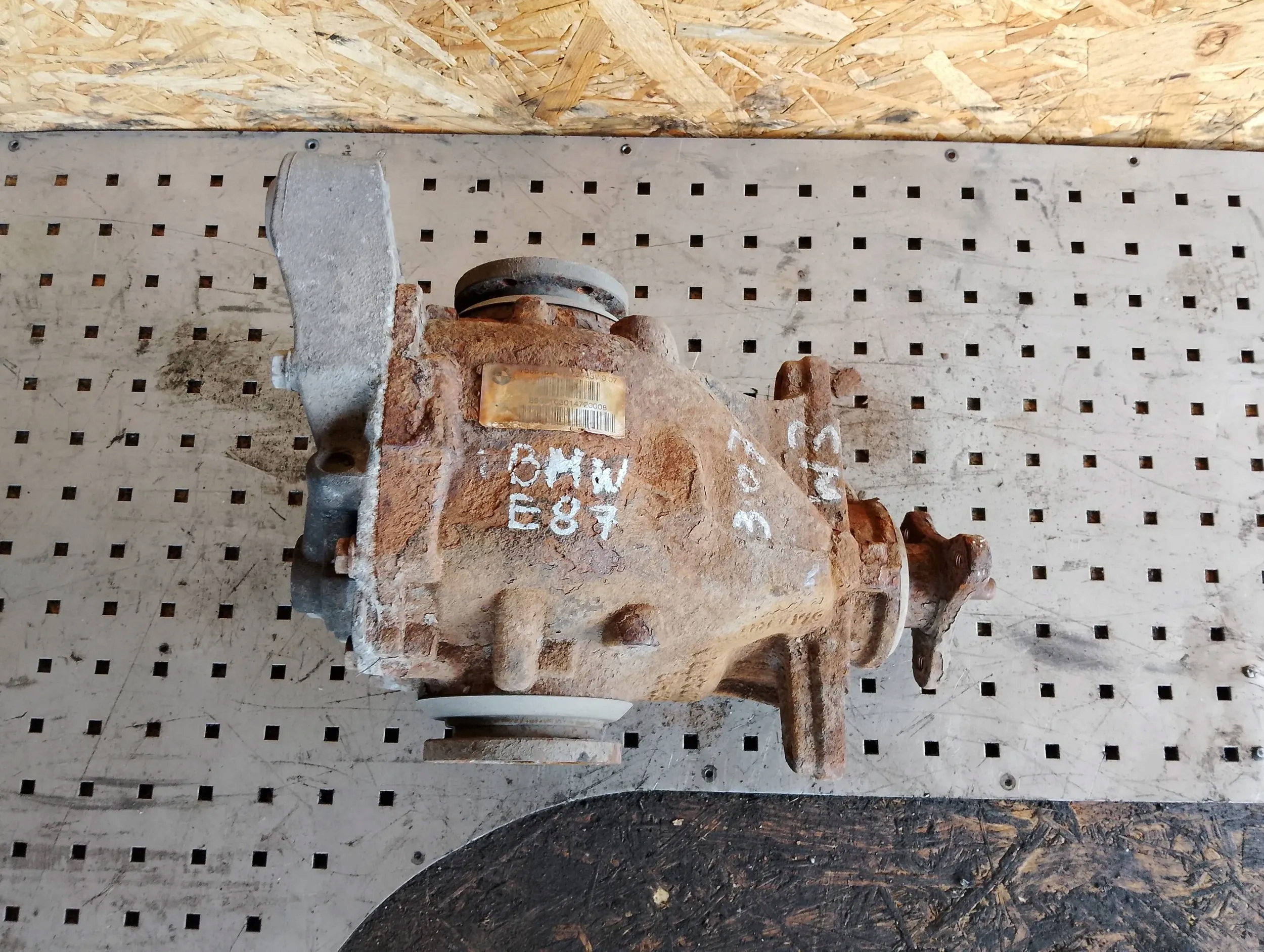 differential diff differential BMW E87 756616901 przeloze 3,07 Przeloze dyfra 3,07