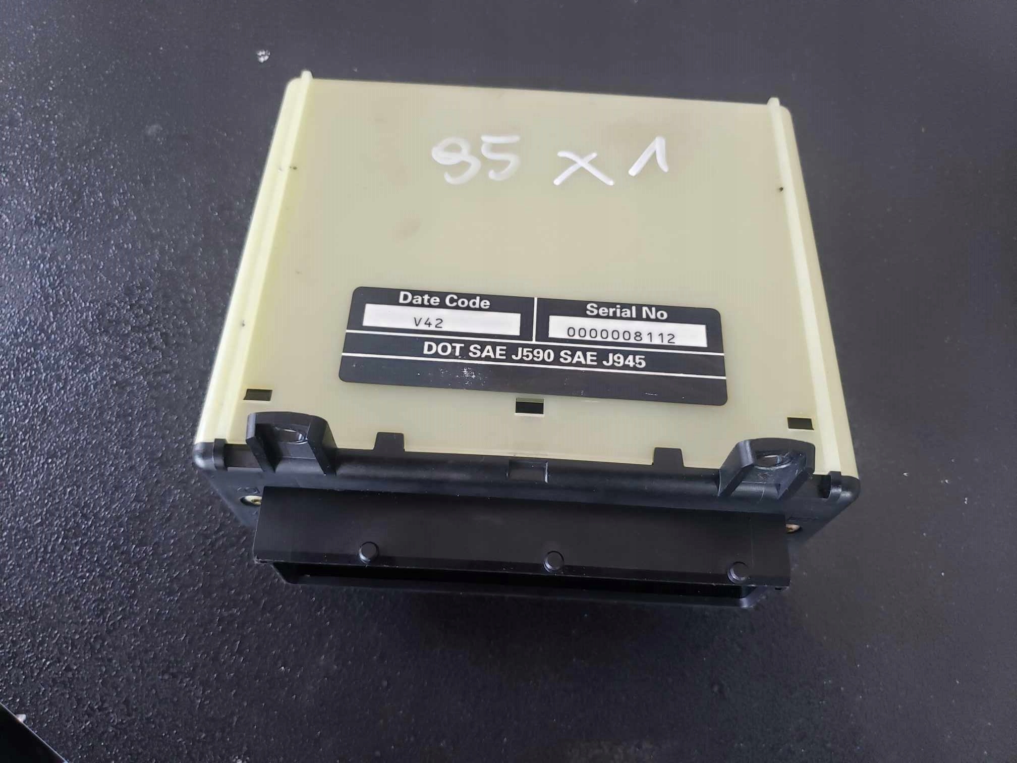ECU SAAB 9-5 95 control unit of the engine SAE J590 J945 OE