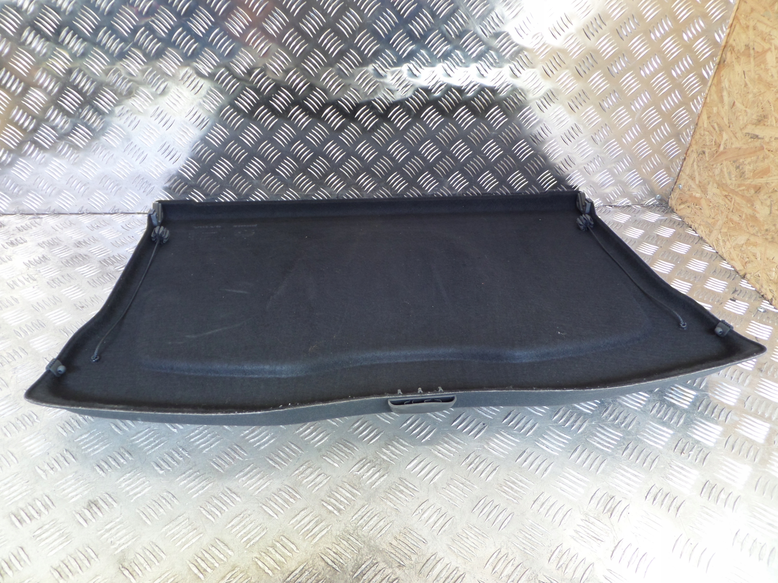 Volvo V40 II 12r- plato boot rear part 31291021