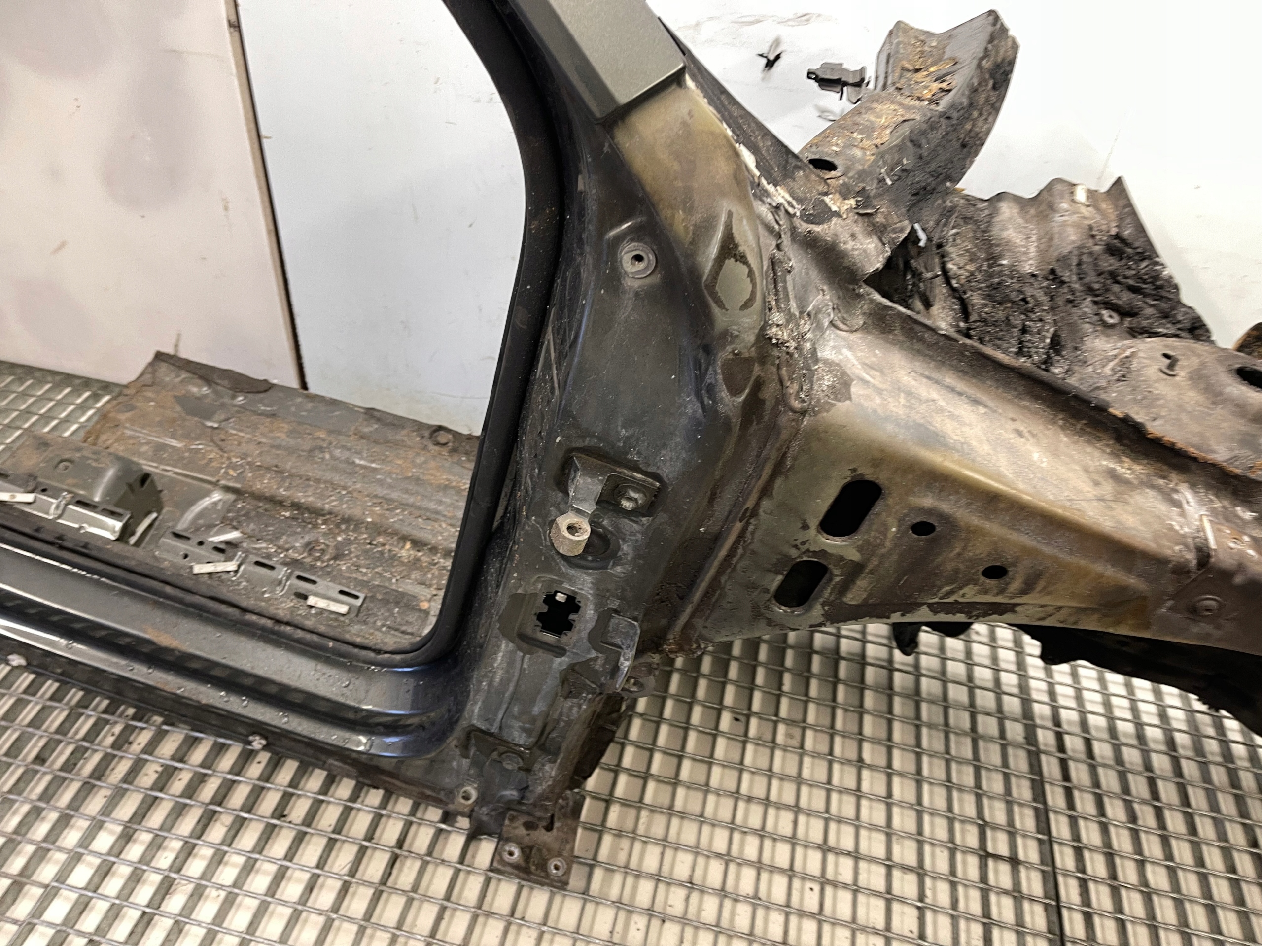 VW PASSAT B8 quarter FARTUCH quarter front right LR7H