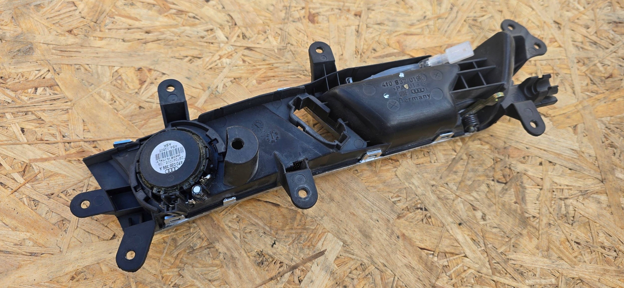 handle inner door left front AUDI A6 C6 4F0837019D