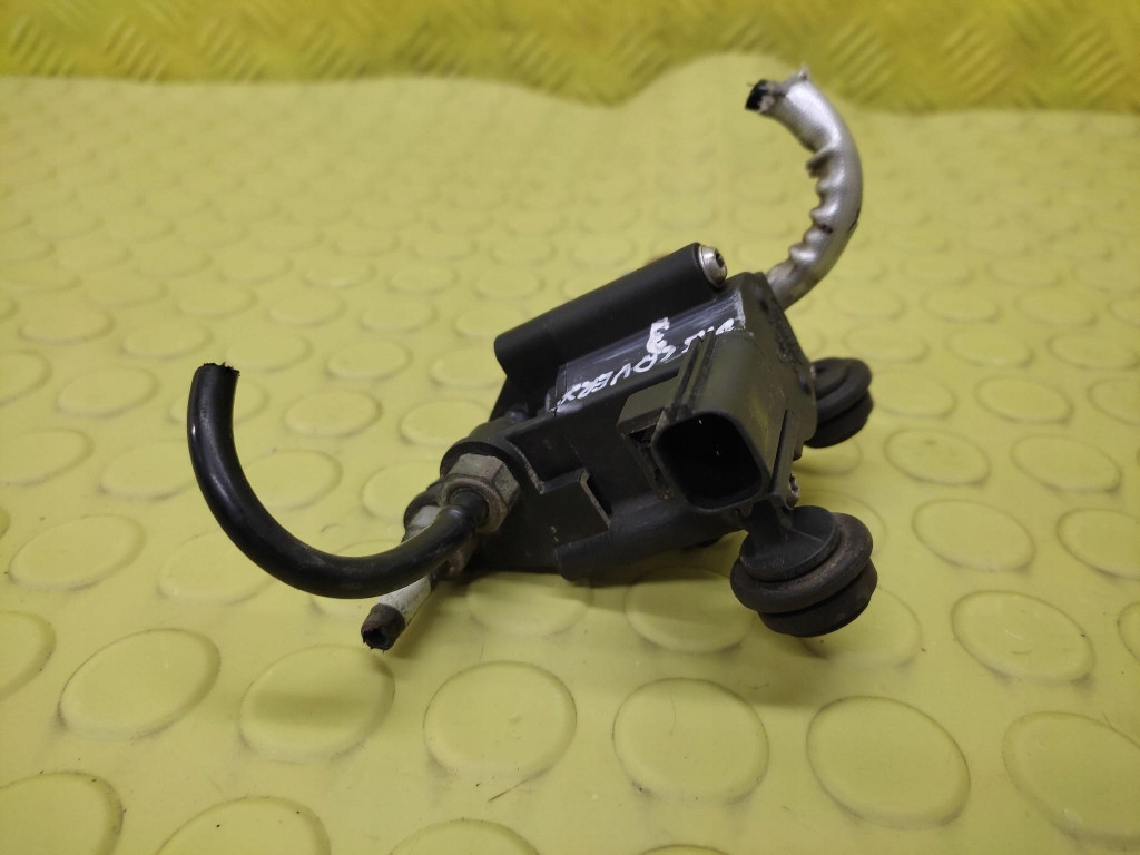 LAND ROVER DISCOVERY 3 2.7 D Sensor Achsträgers RVH000046