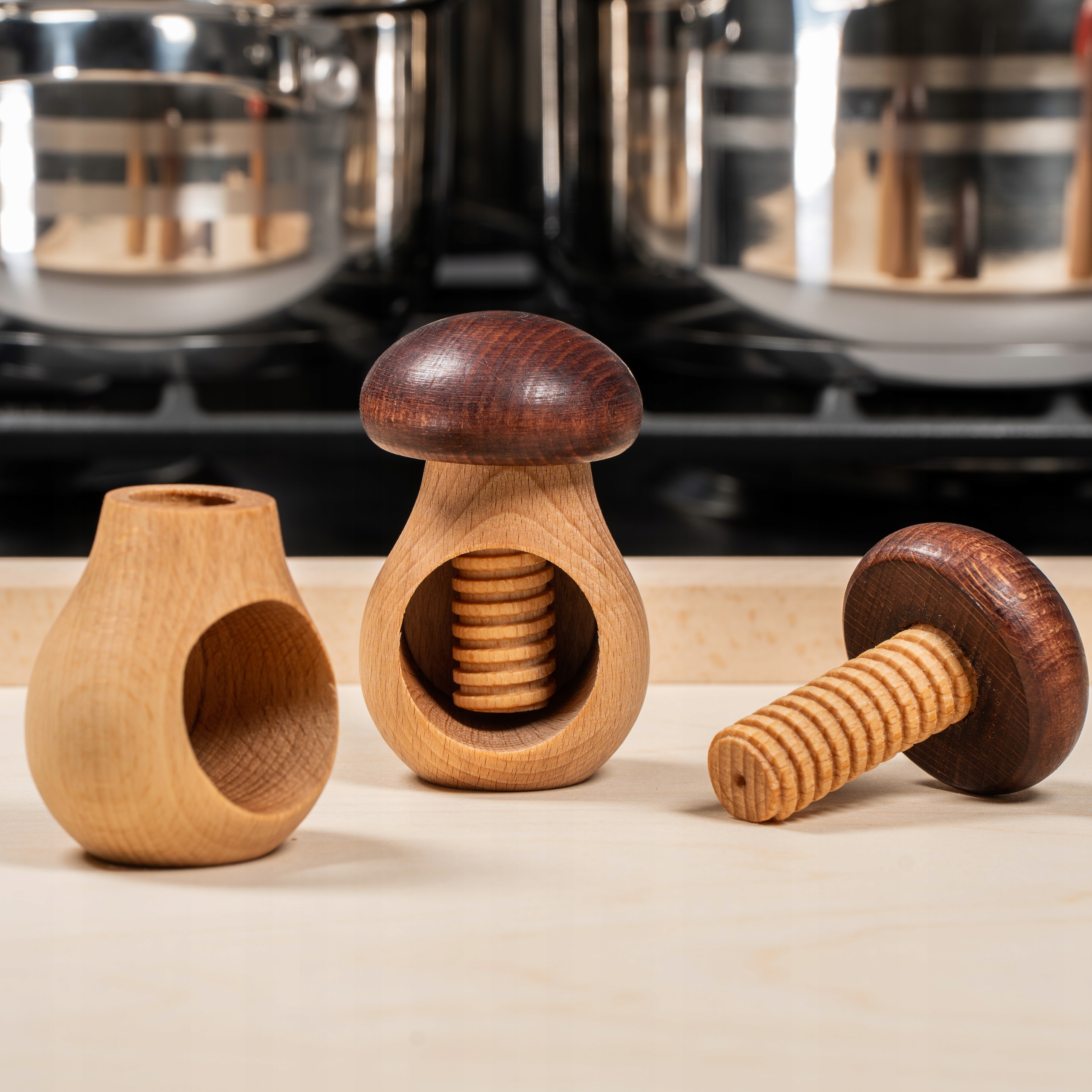 DZIADEK DO ORZECHÓW BUK ŚRUBOWY GRZYBEK DREWNIANY Marka Topfann