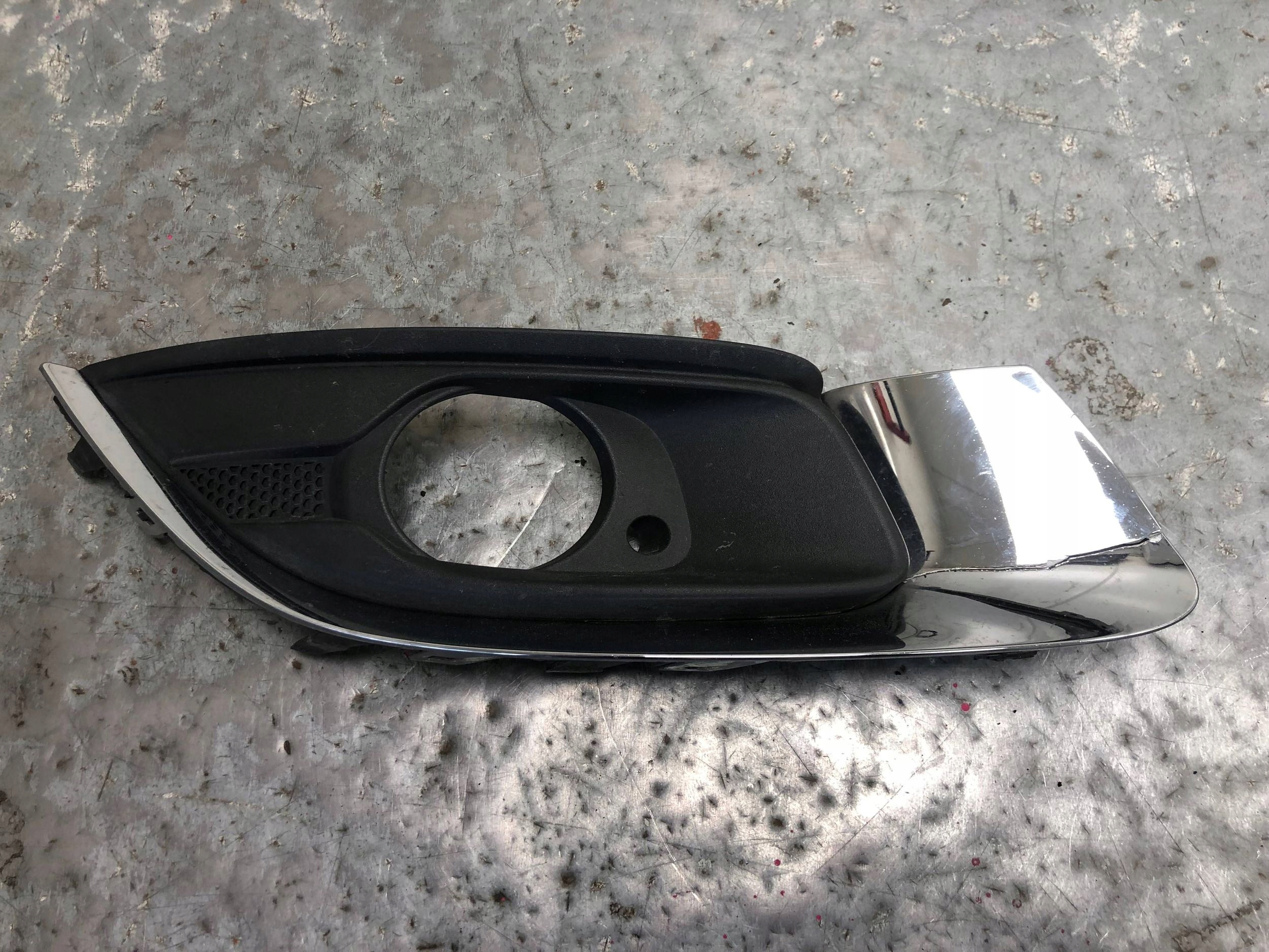 grid fog lights right front OPEL MERIVA B LIFT 13378416