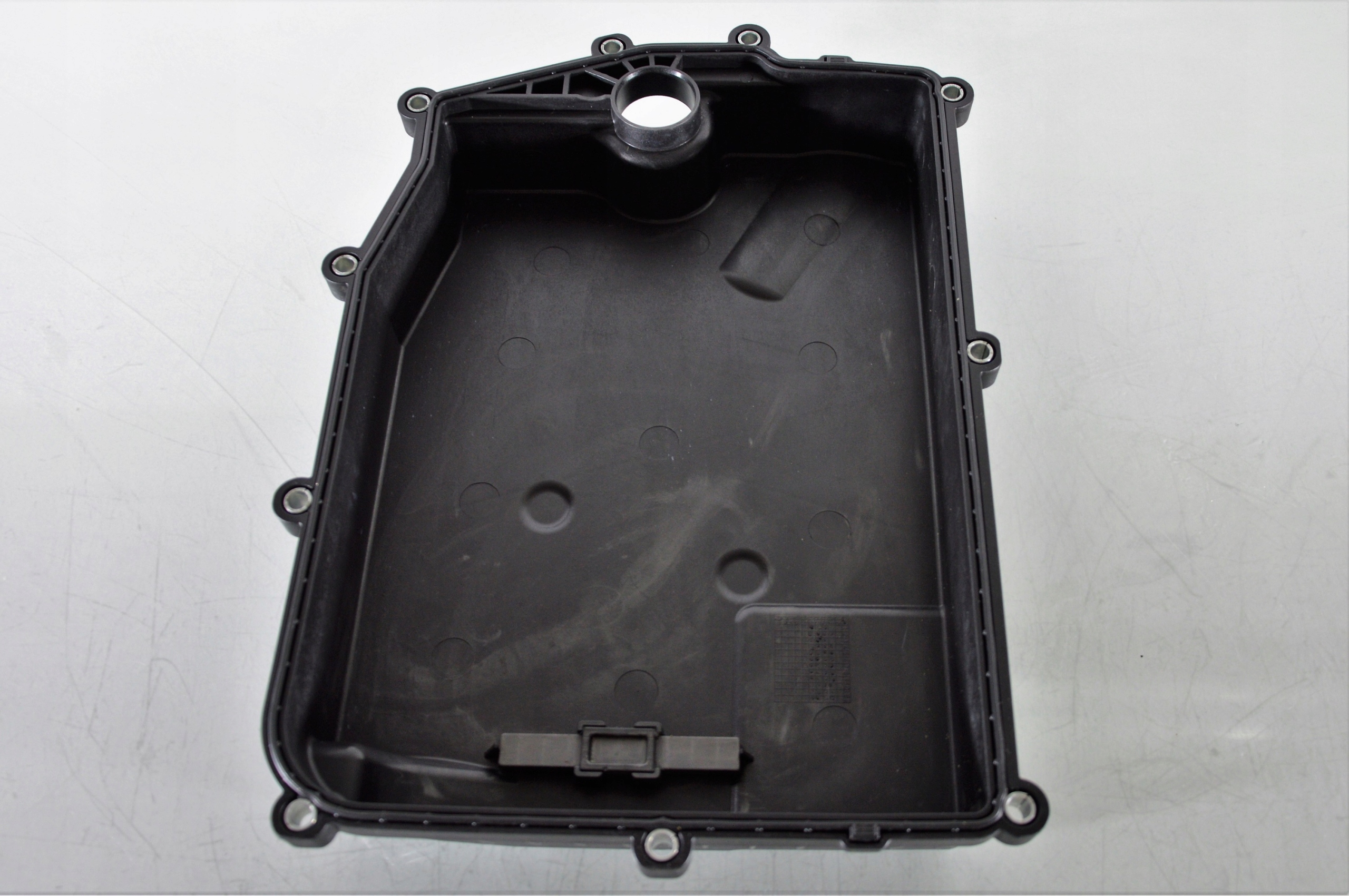 Масляный поддон 1700050 6DCT450 MPS6 Powershift Ford