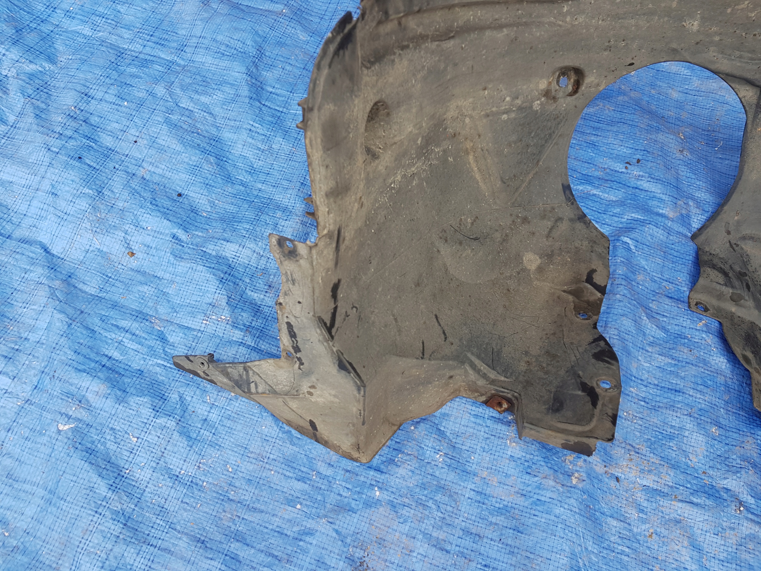 mudguard right front MERCEDES SLK R172 W172