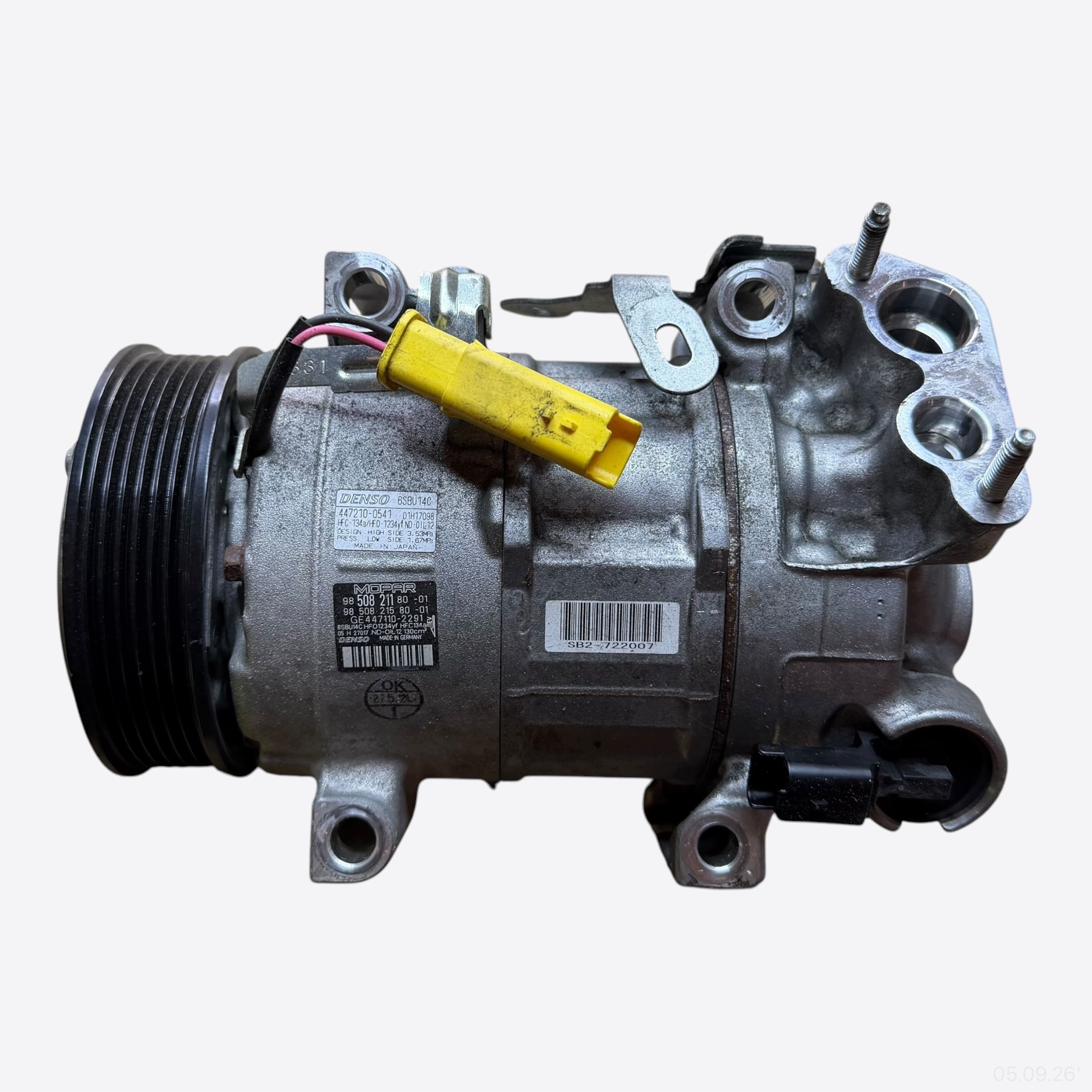 compressor compressor; pump of the air conditioning OPEL MOKKA B 9850821180