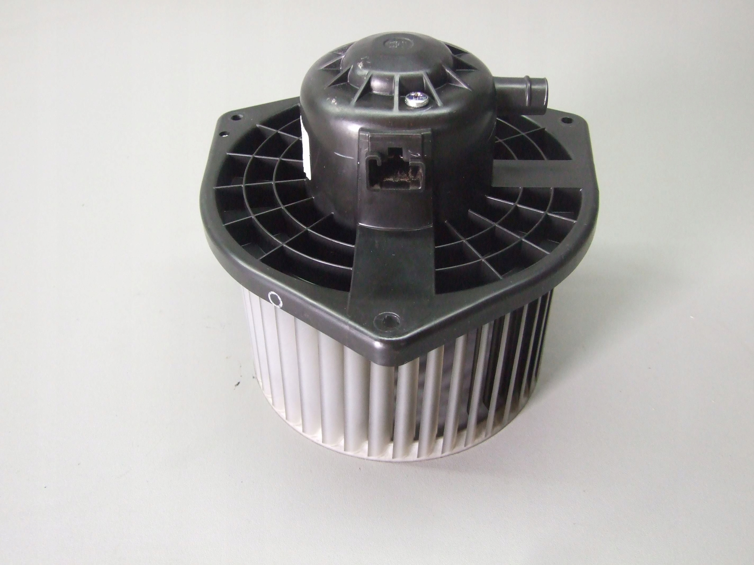 WENTYLATOR DMUCHAWY CITROEN LANCER VIII 7802A217